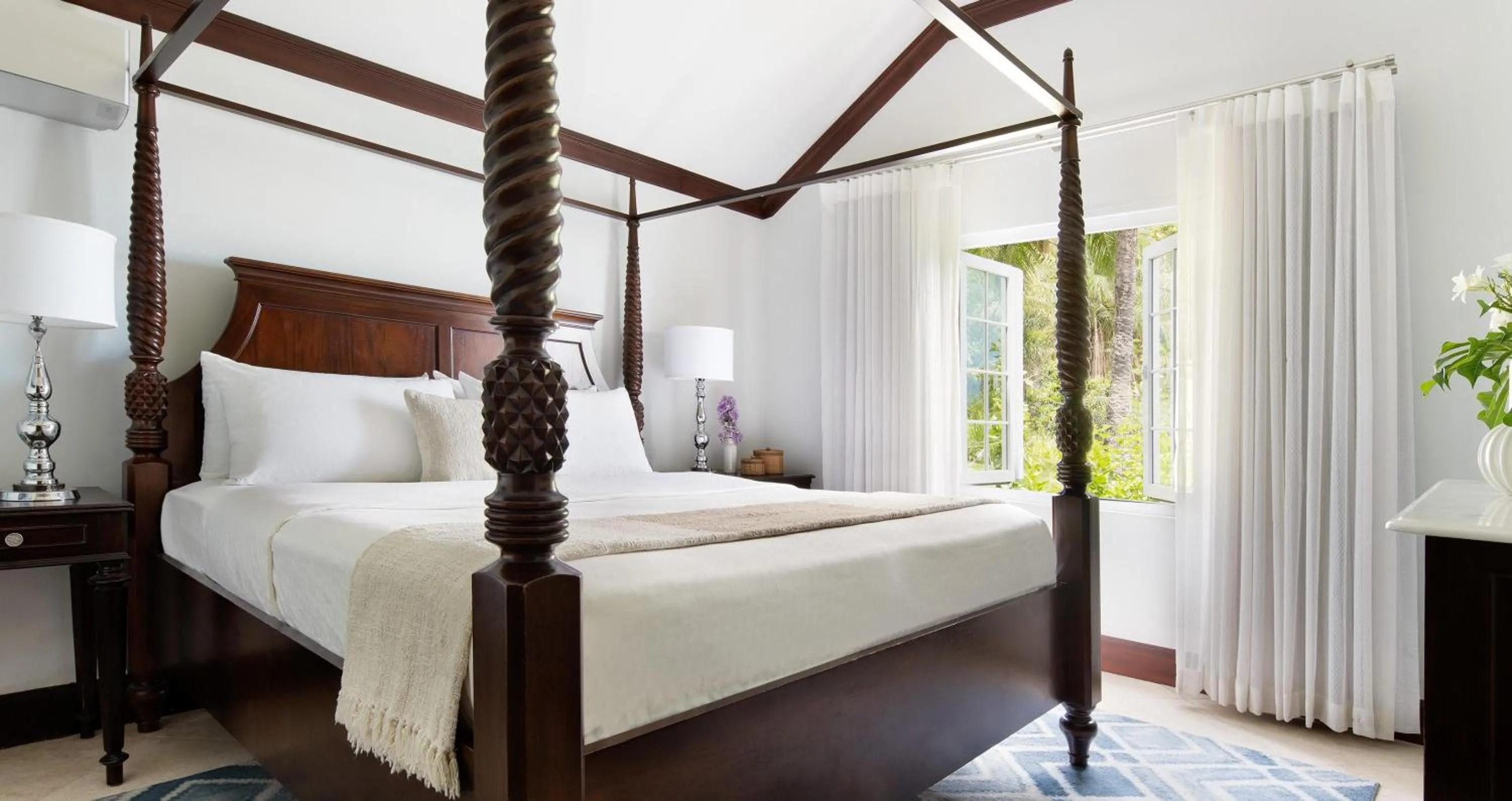 Photo of the whole room in Sandals Regency La Toc All Inclusive Resort and Spa - Couples Only