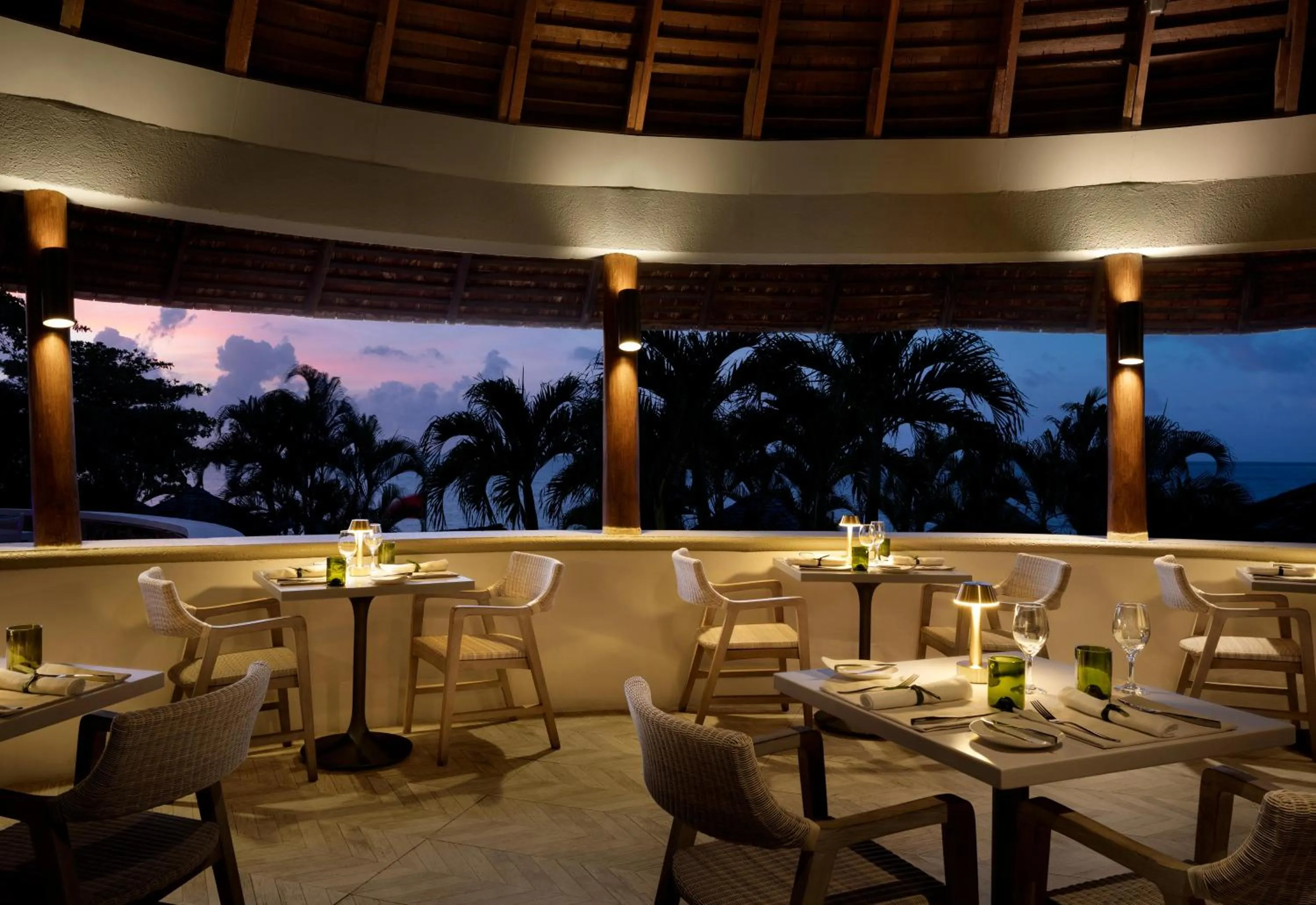 Restaurant/places to eat in Sandals Regency La Toc All Inclusive Resort and Spa - Couples Only