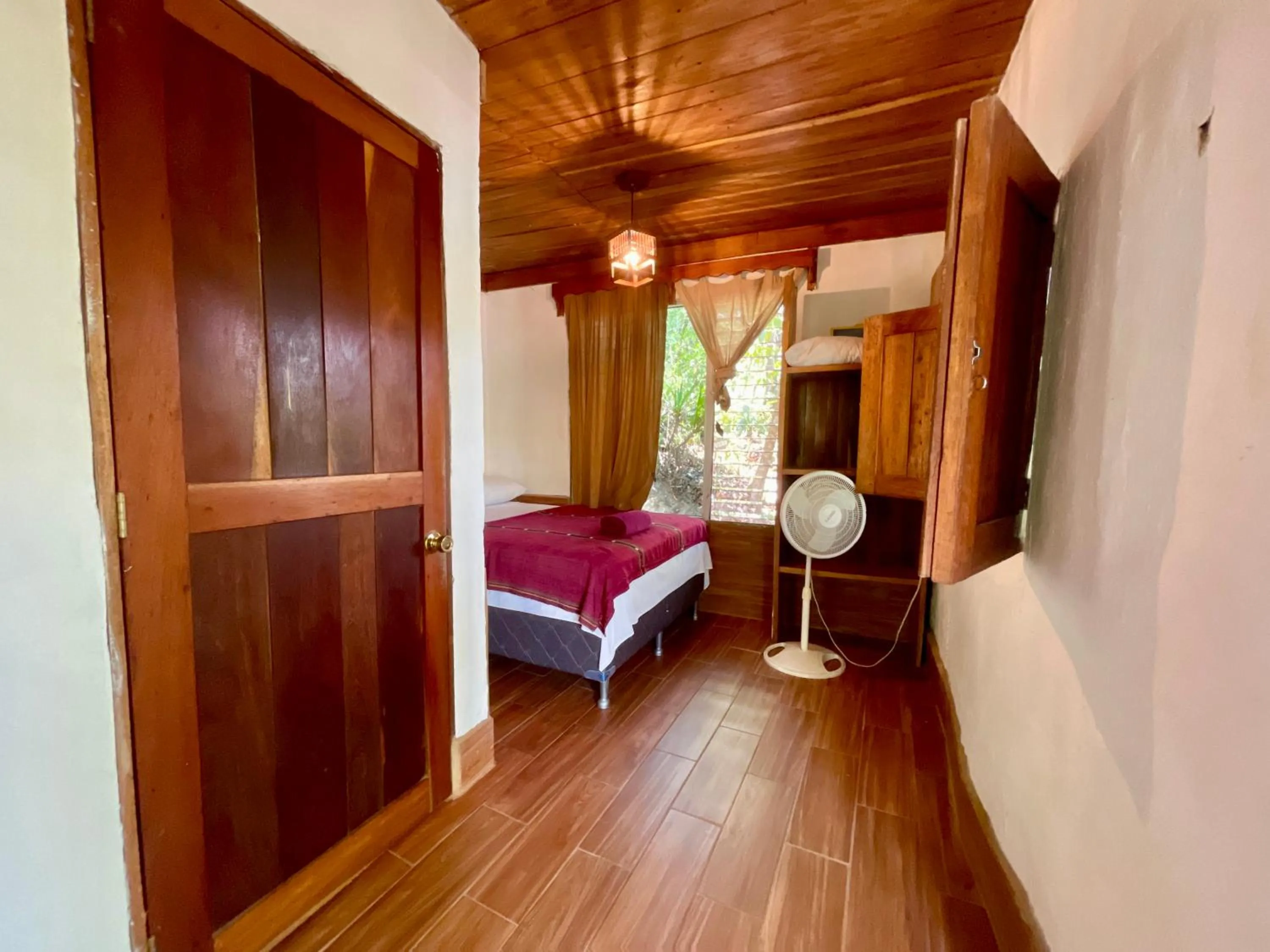 Garden, Bed in Hotel Mon Ami