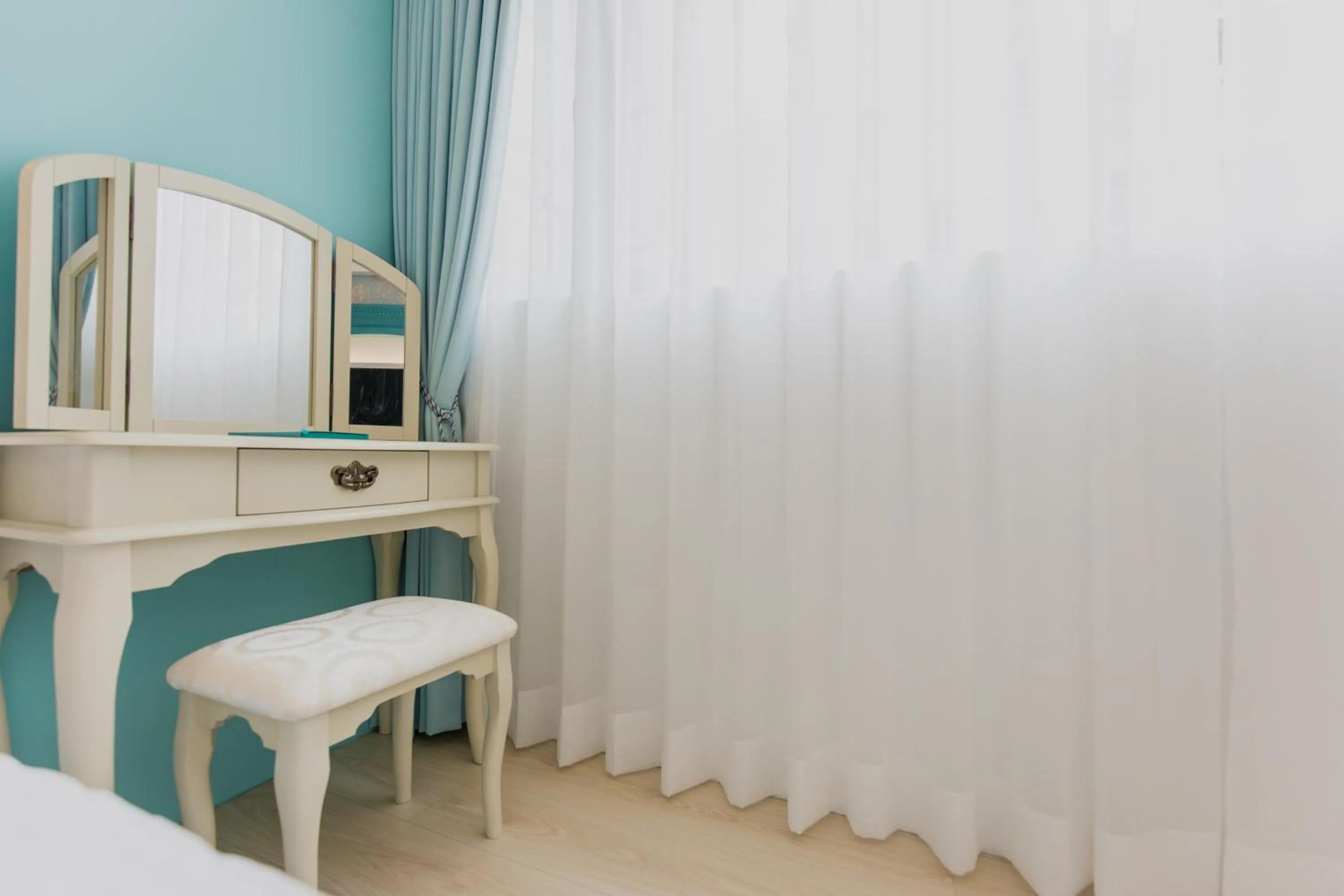 Seating area in 瑞豐夜市 Welcome The Sun Enjoy The Moon