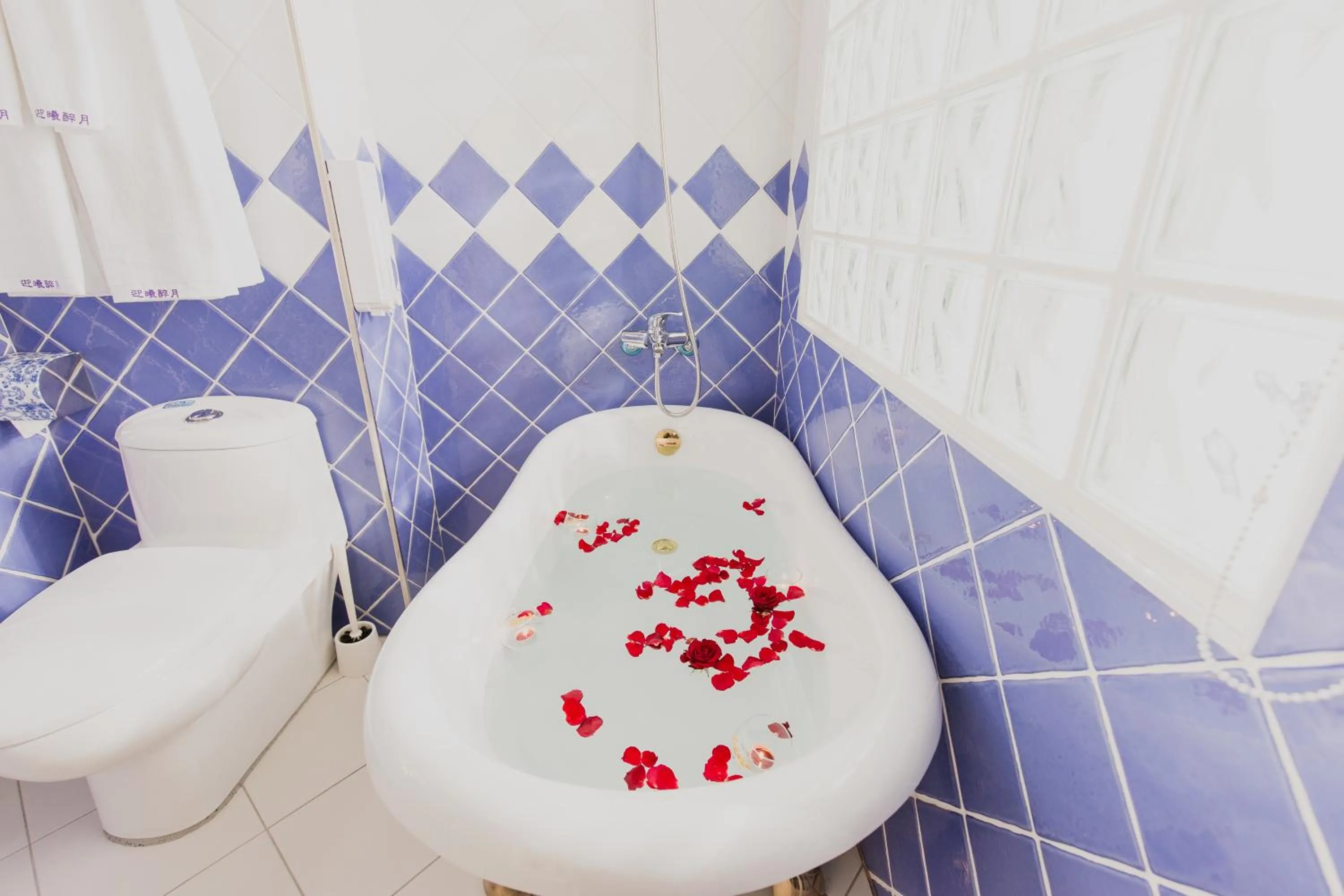 Swimming pool in 瑞豐夜市 Welcome The Sun Enjoy The Moon