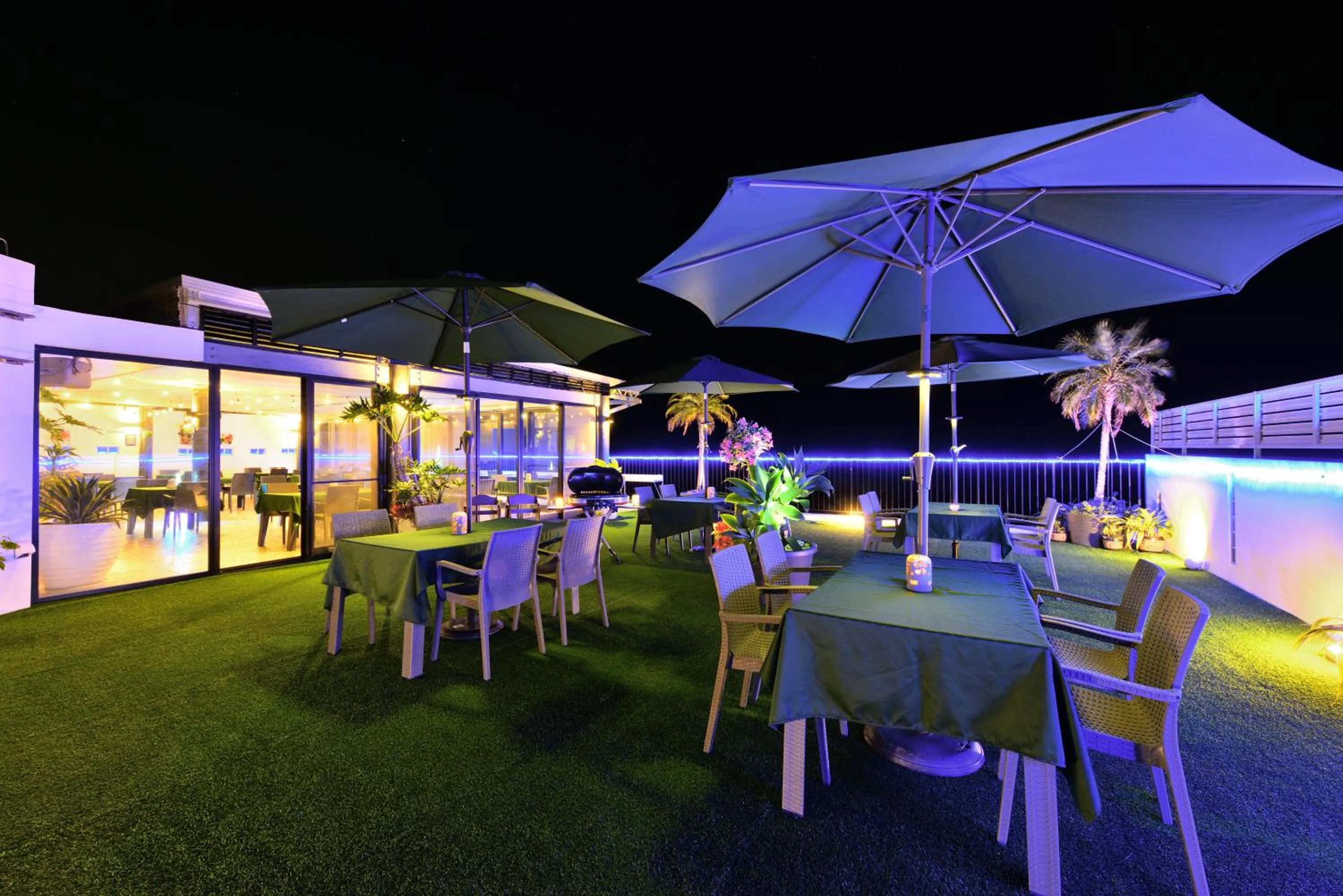 Restaurant/places to eat in The Peridot Smart Hotel Tancha Ward