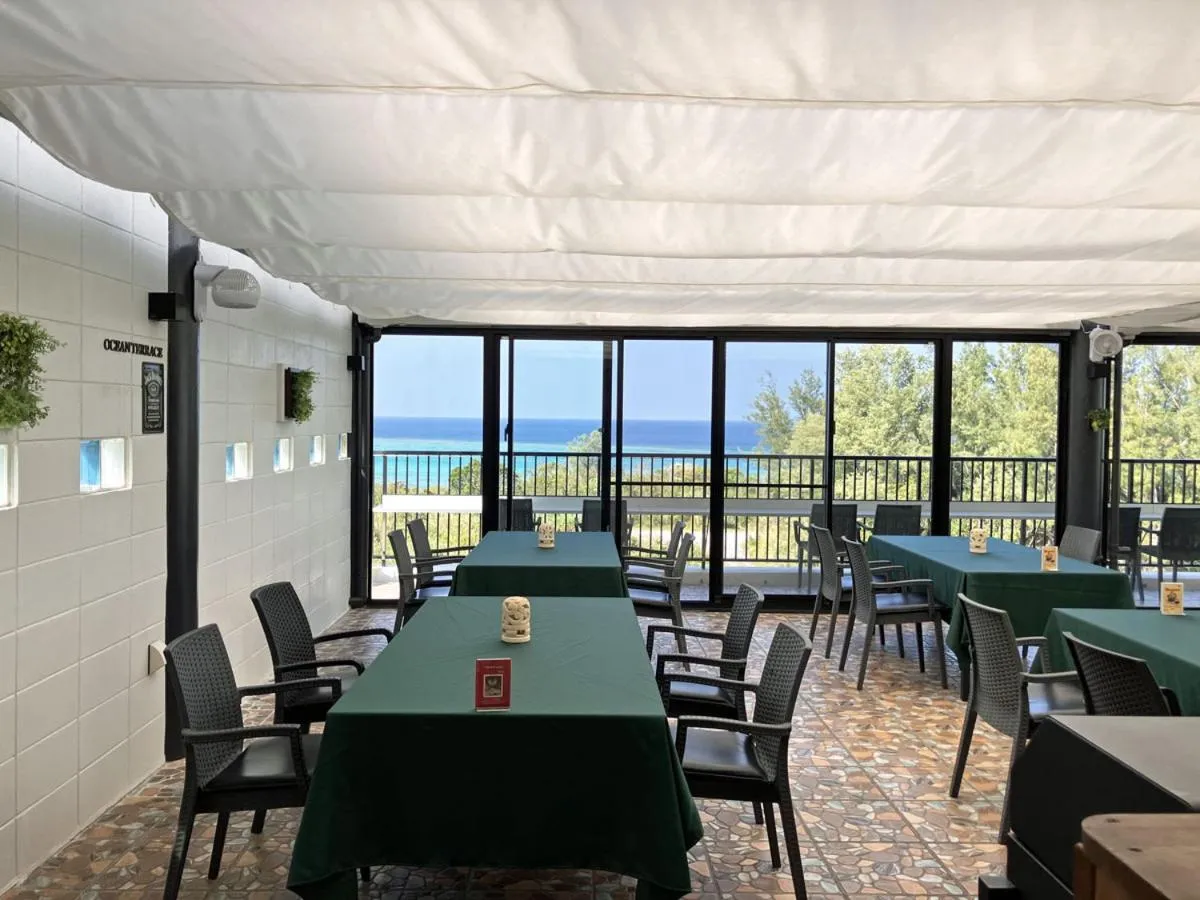 Restaurant/places to eat in The Peridot Smart Hotel Tancha Ward