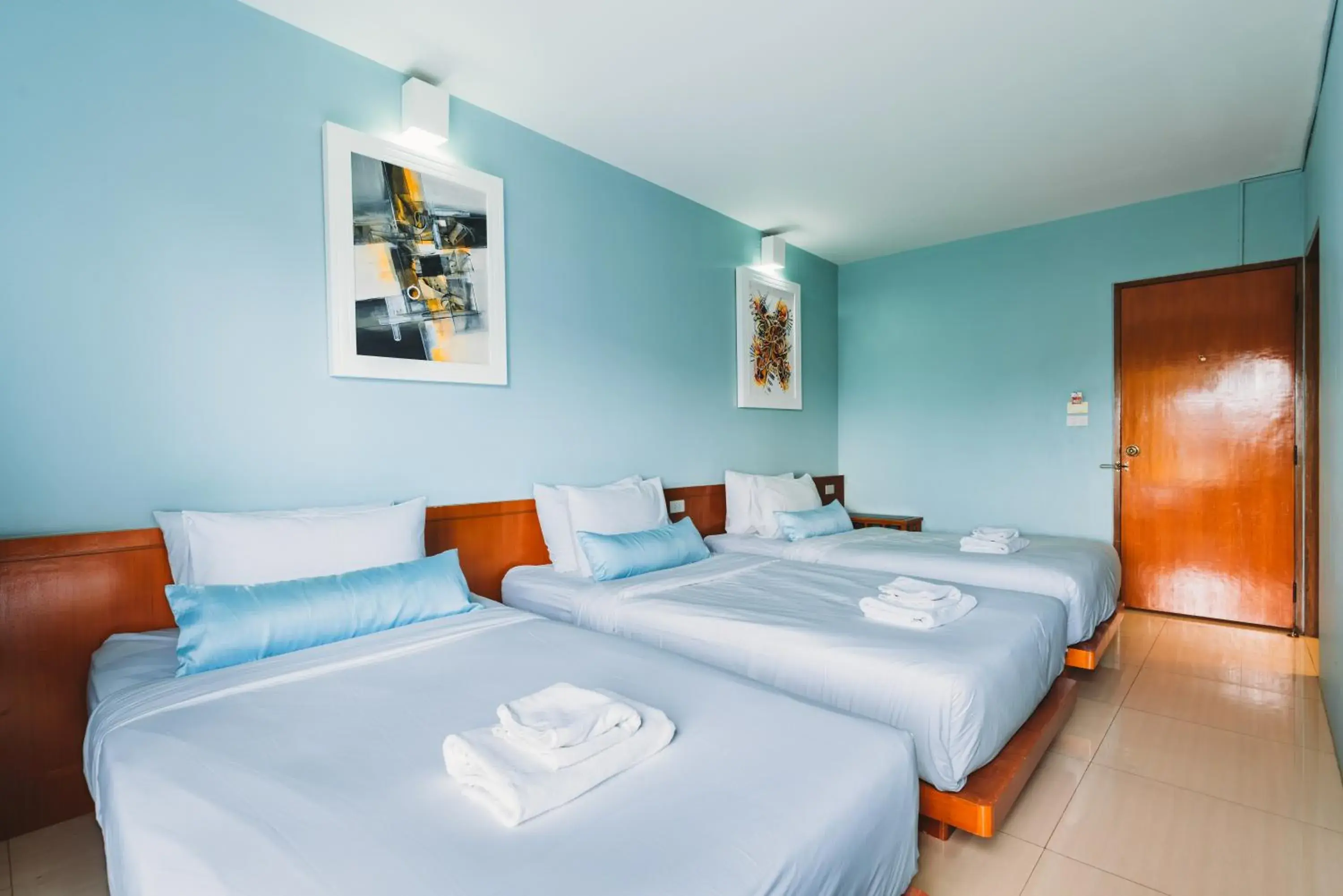 Superior Triple Room in Villa Cha-Cha Khaosan Rambuttri Superior Triple Room in Villa Cha-Cha Khaosan Rambuttri