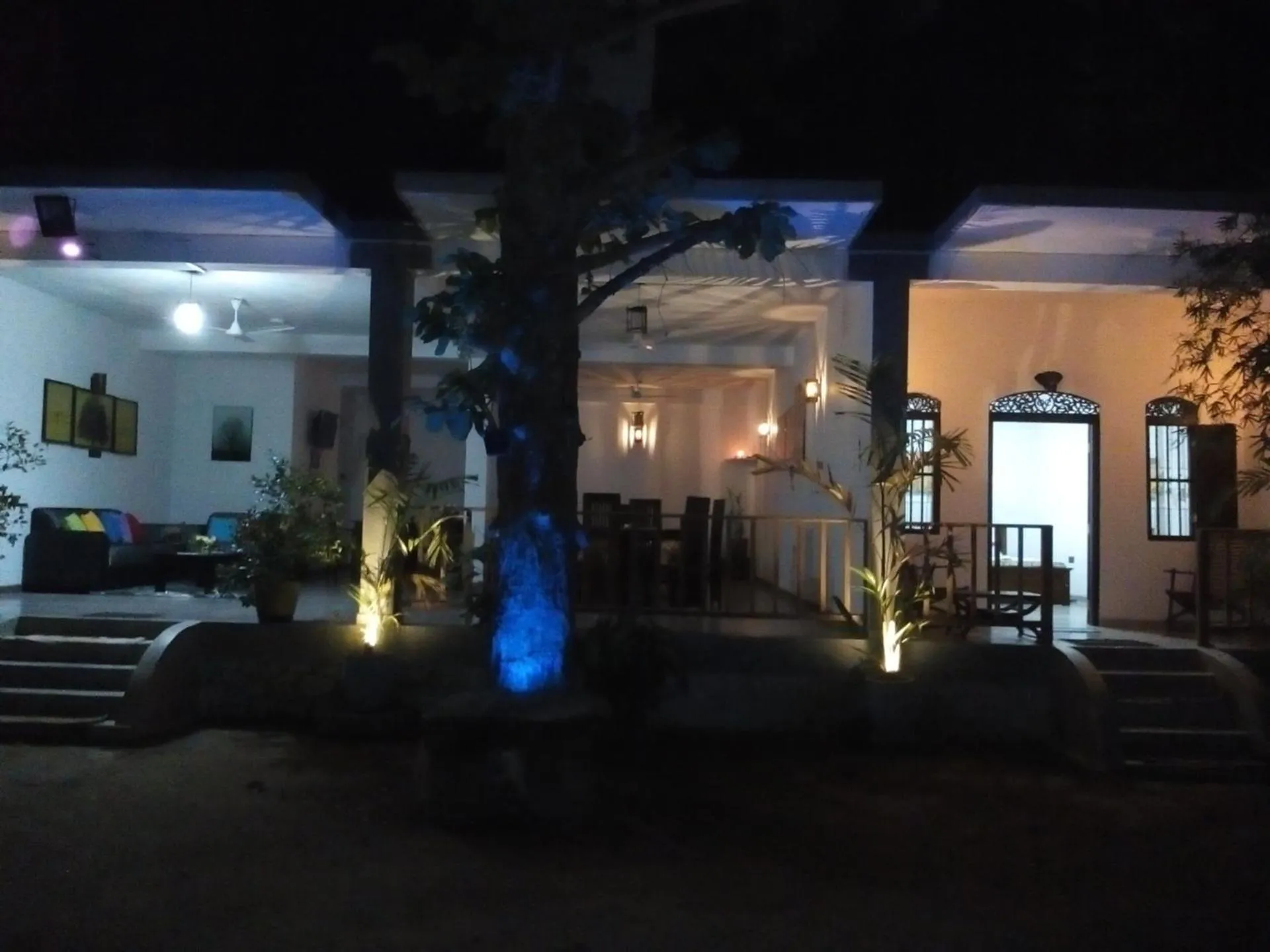 Facade/entrance in Ging View Villa