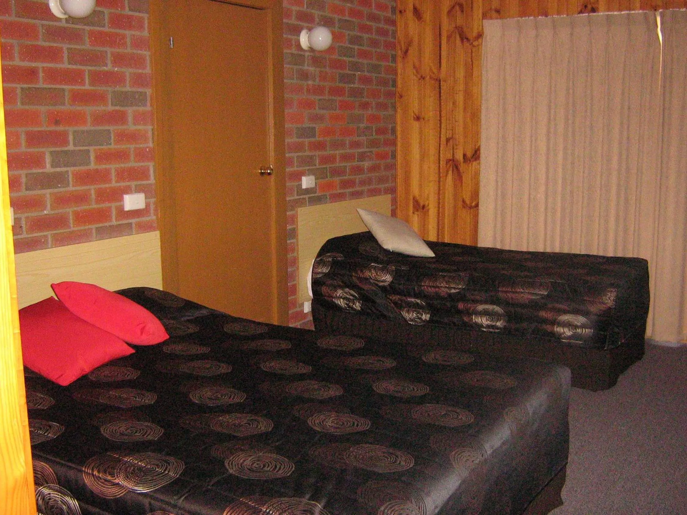 Decorative detail in Country Road Motel St Arnaud