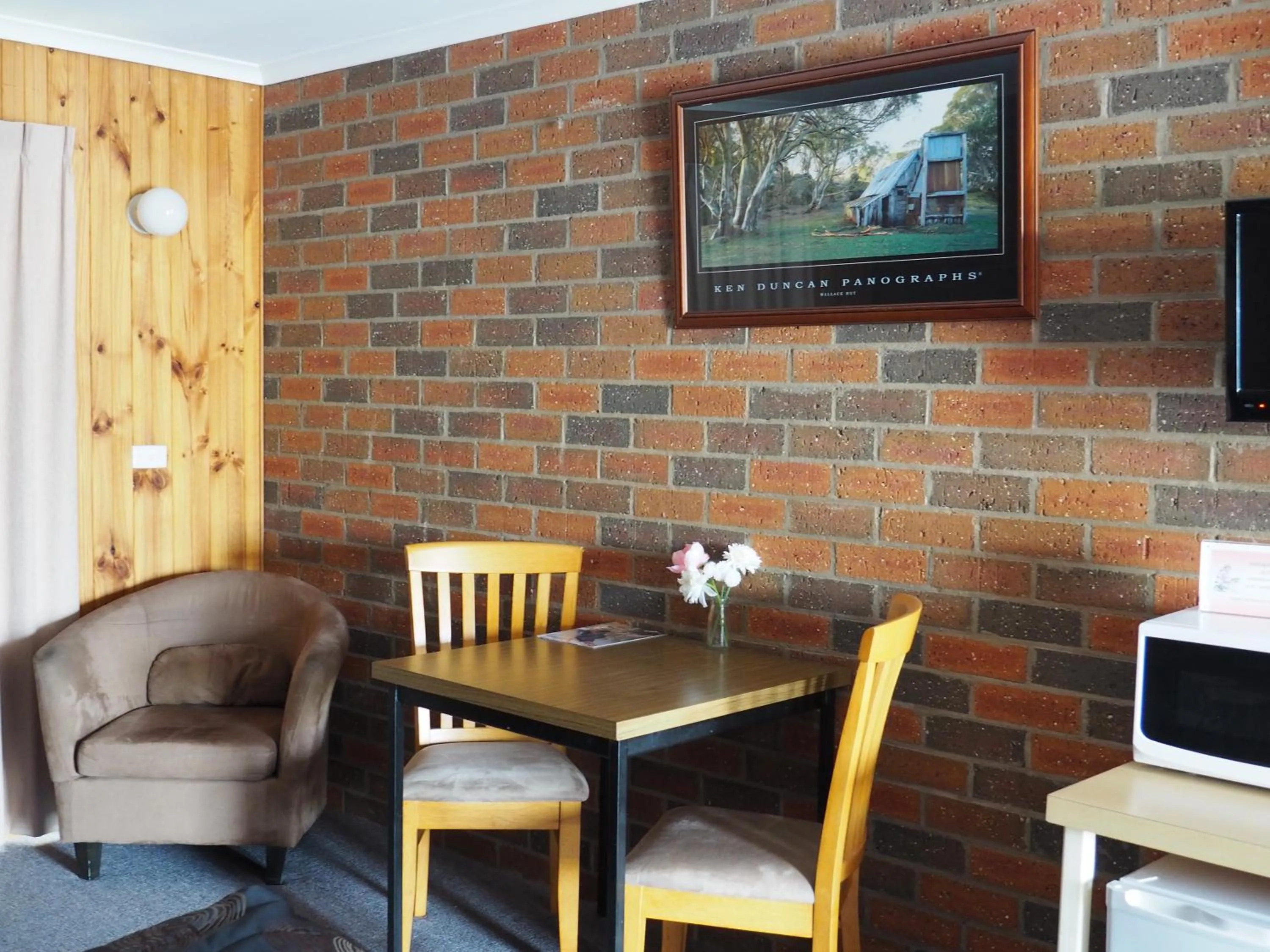 Decorative detail in Country Road Motel St Arnaud