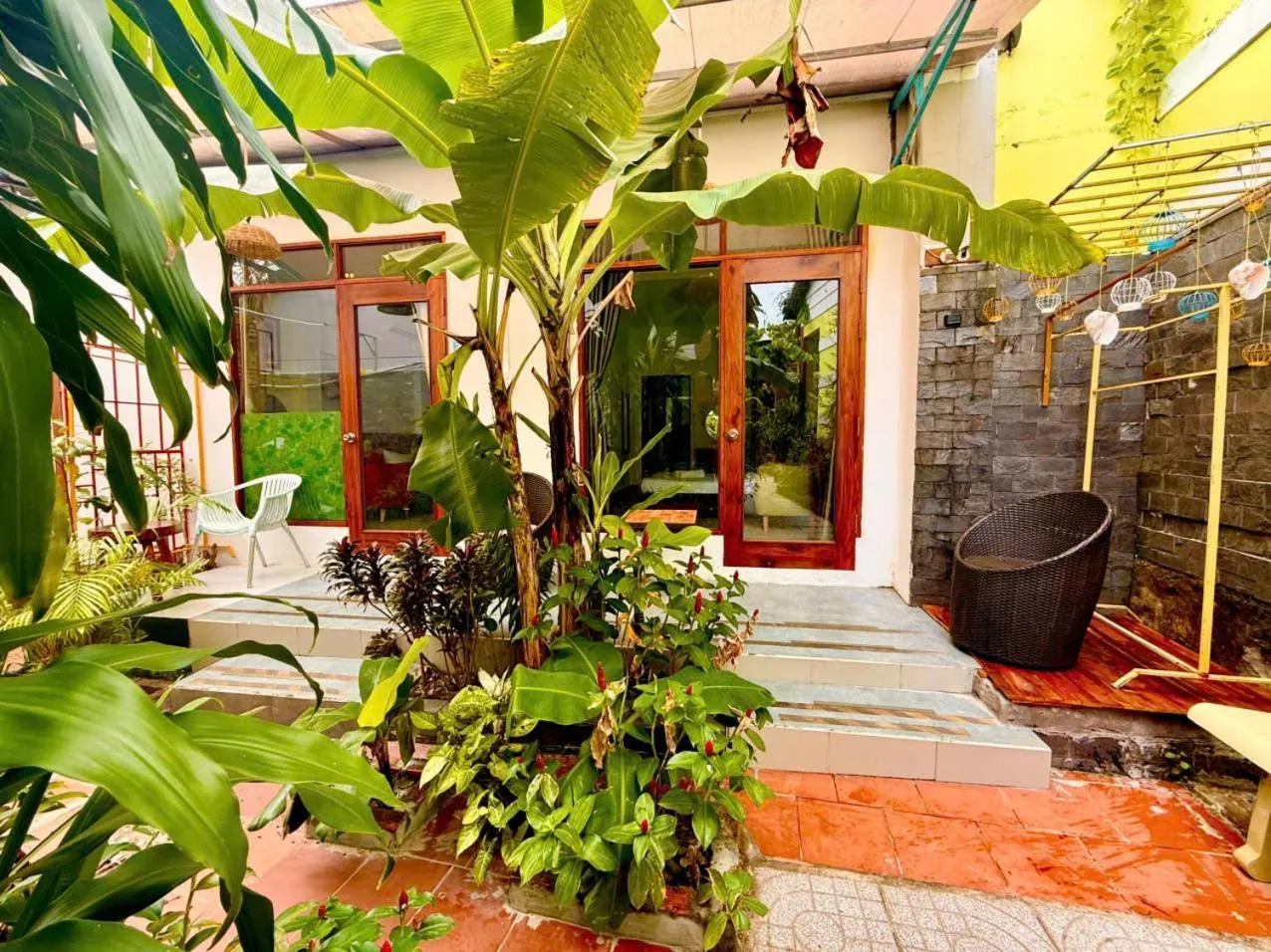 Property building in Mai Binh Phuong Bungalow