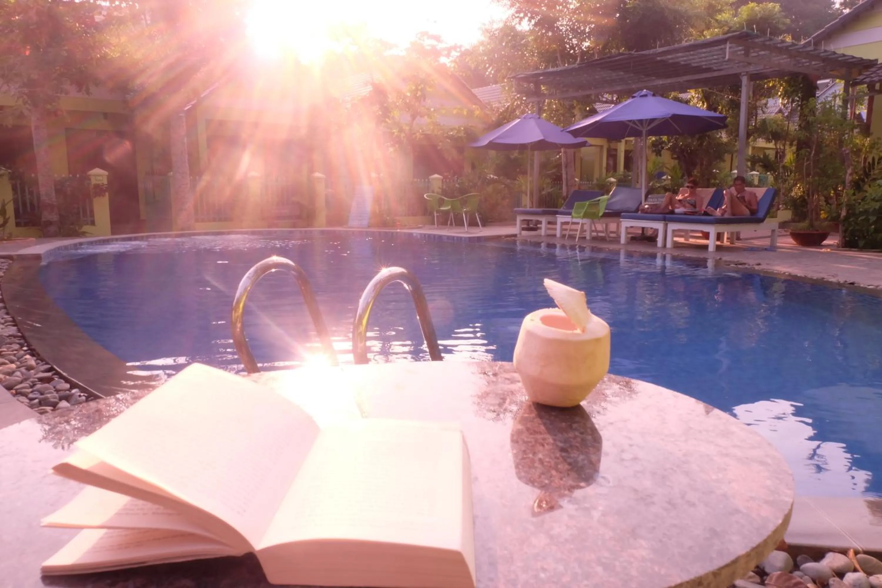 Swimming pool in Mai Binh Phuong Bungalow