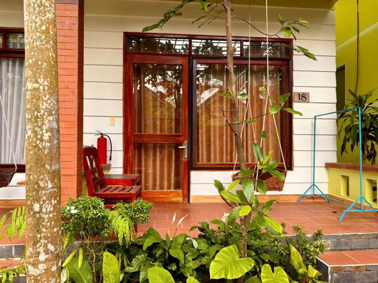 Property building in Mai Binh Phuong Bungalow