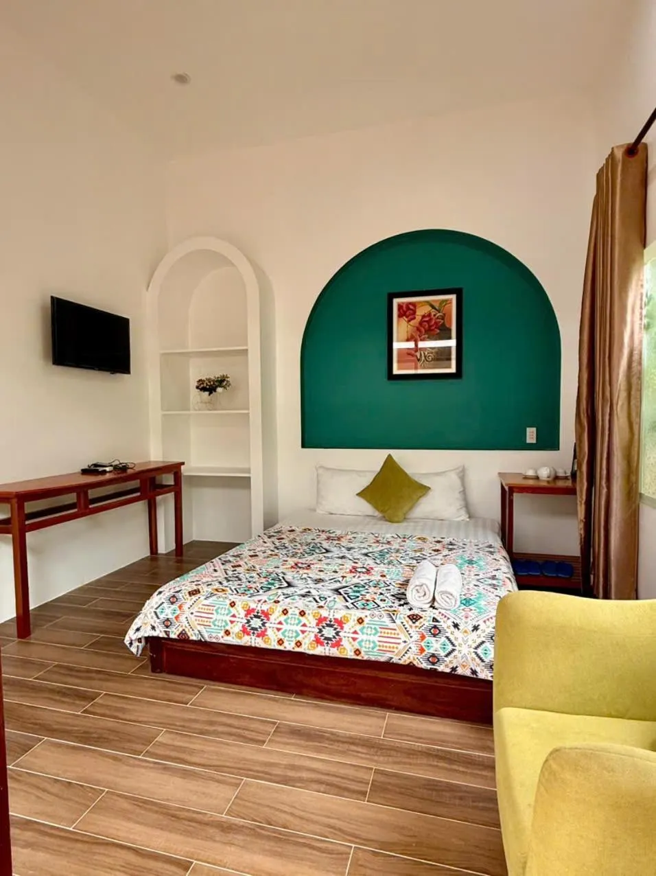 Property building, Bed in Mai Binh Phuong Bungalow