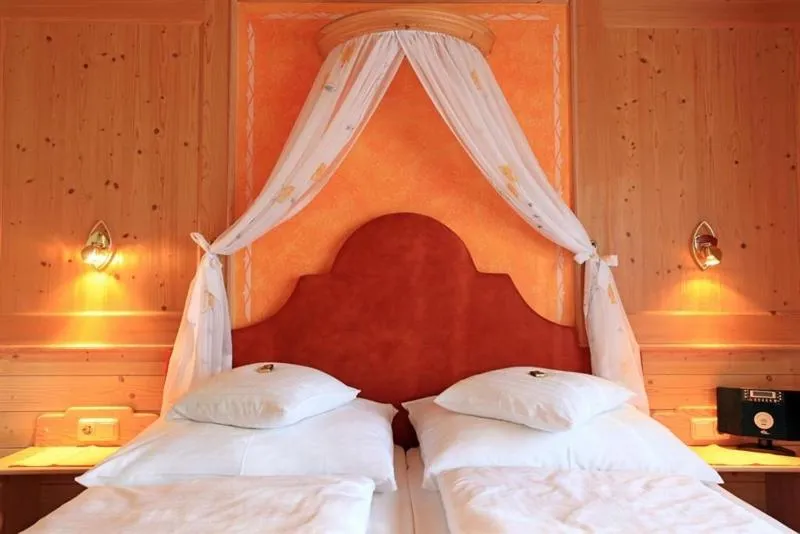 Bed in Pension Sunnberg