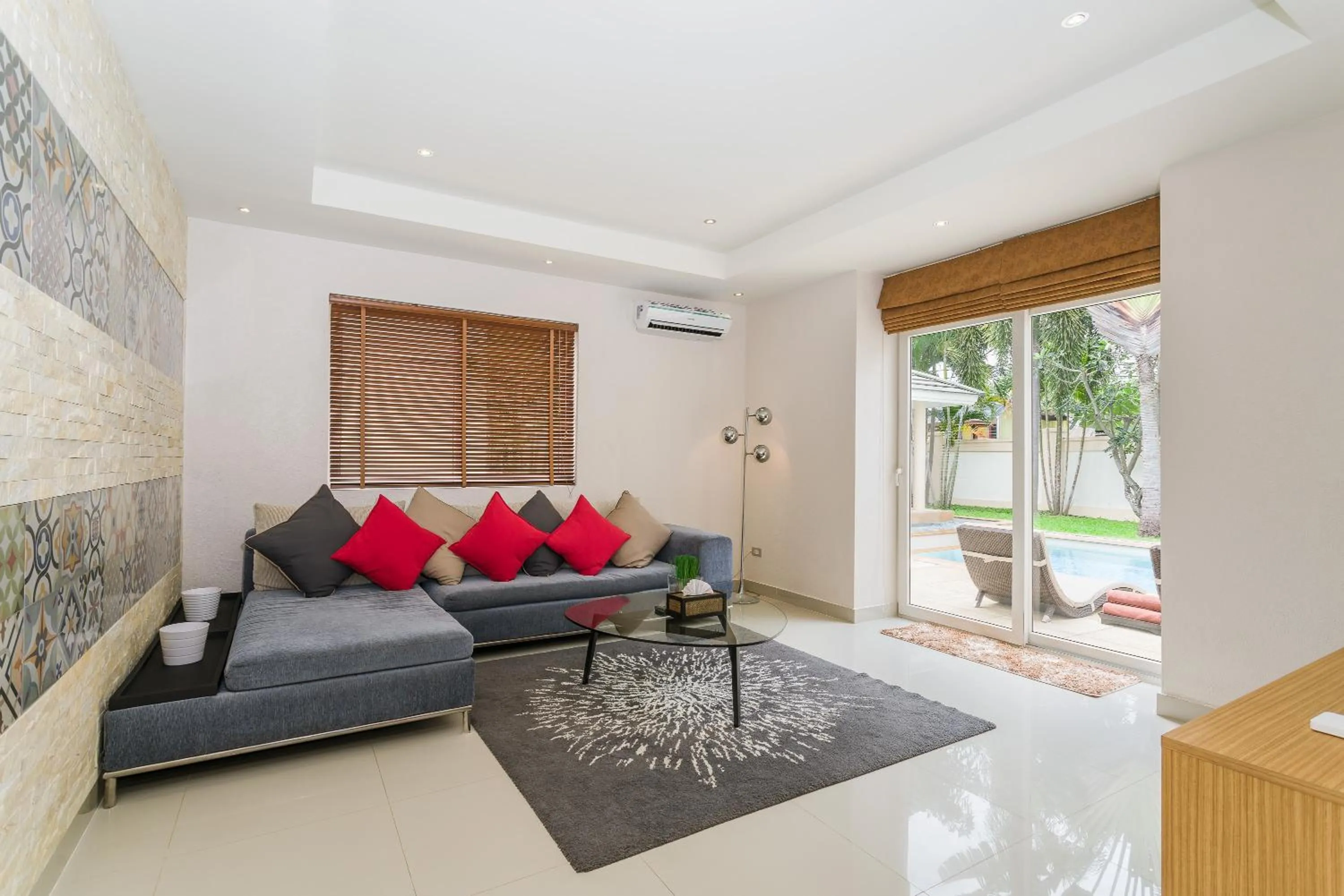 Living room in Luxury Pool Villa 3BR 6-8 persons