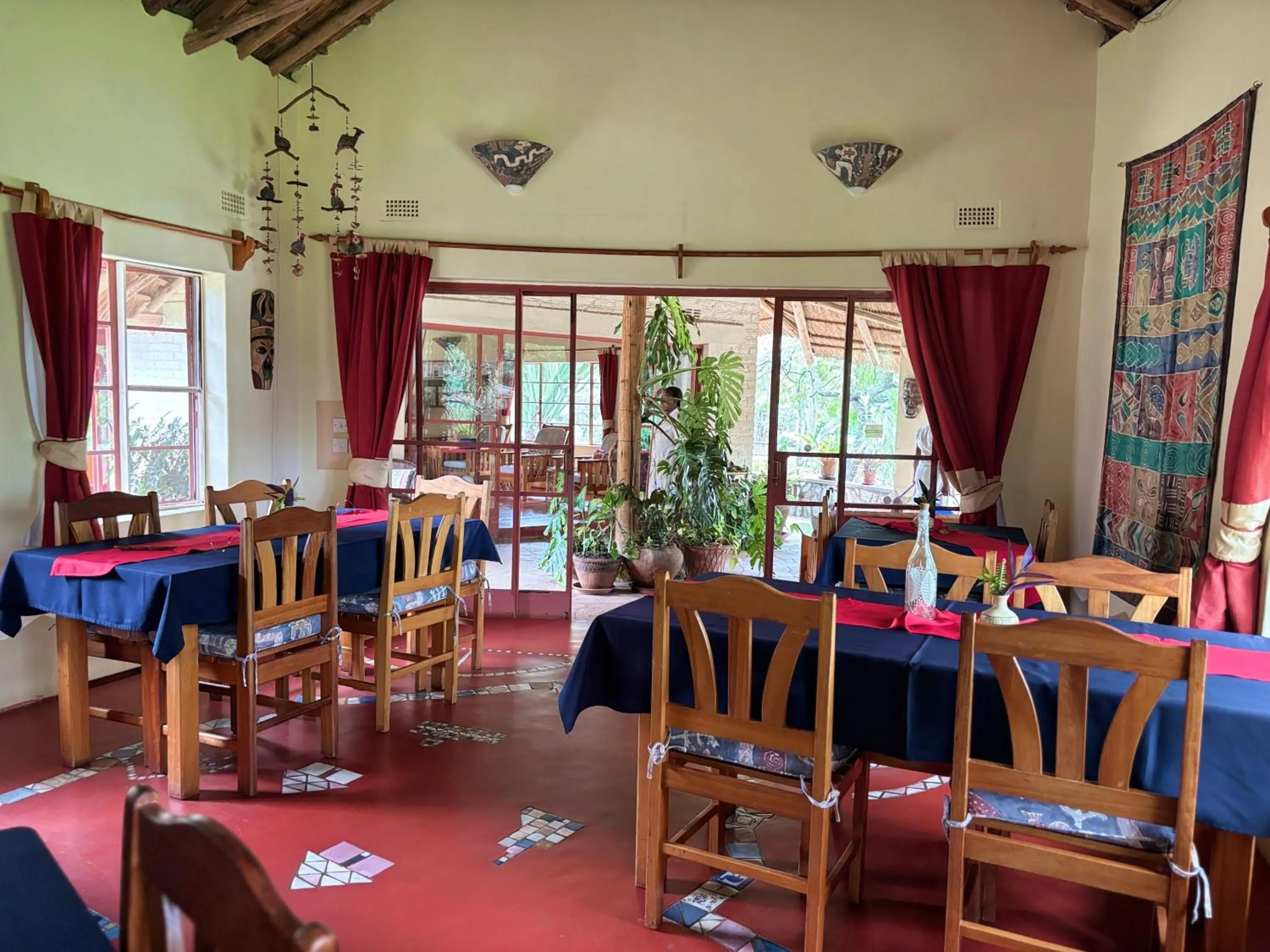 Restaurant/places to eat in Musangano Lodge