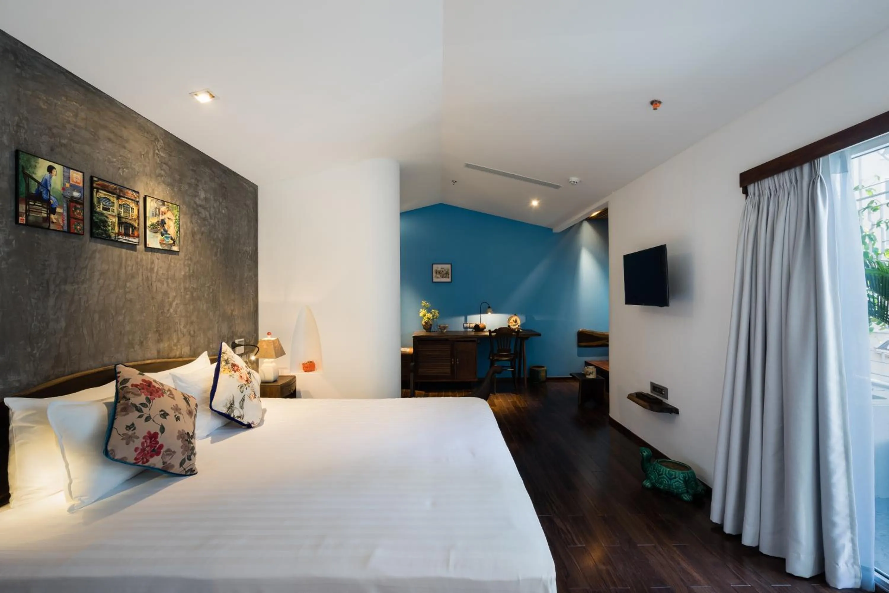 Bed in The Myst Dong Khoi