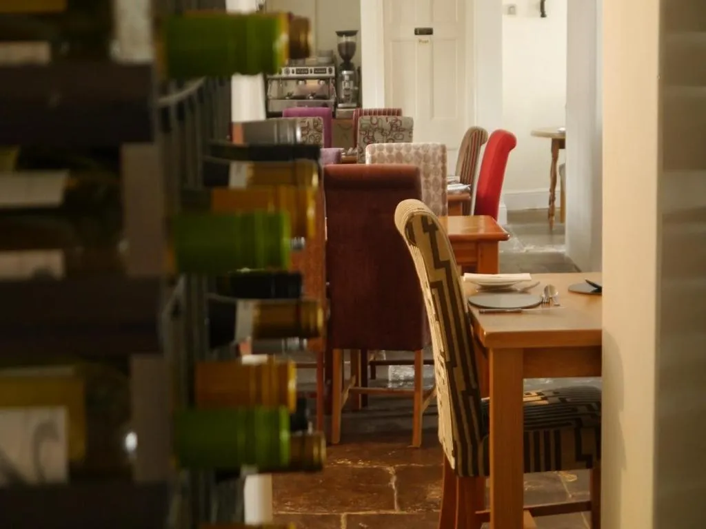 Dining area in 3 Millstones Inn