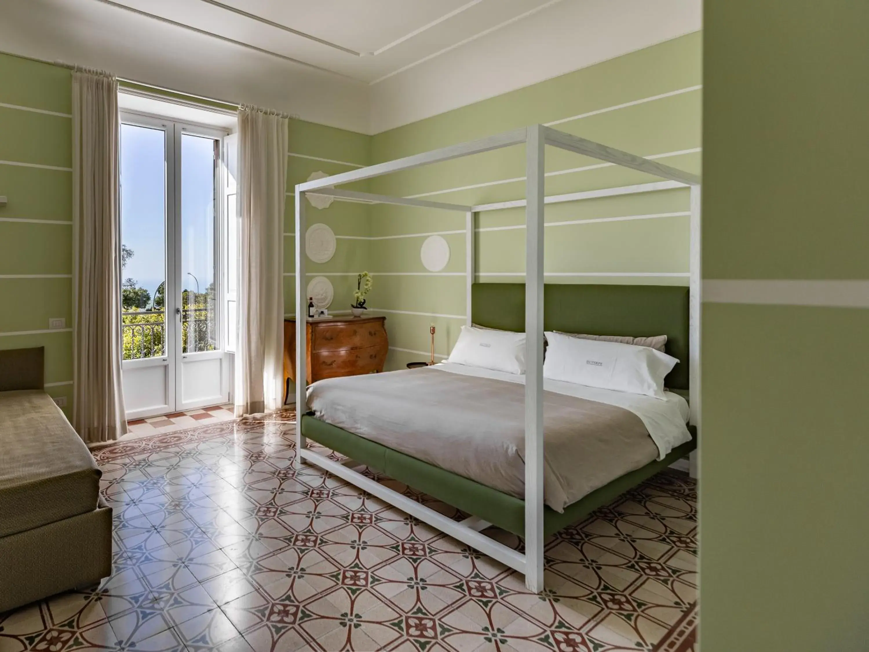 Euterpe LHT Euterpe LHT