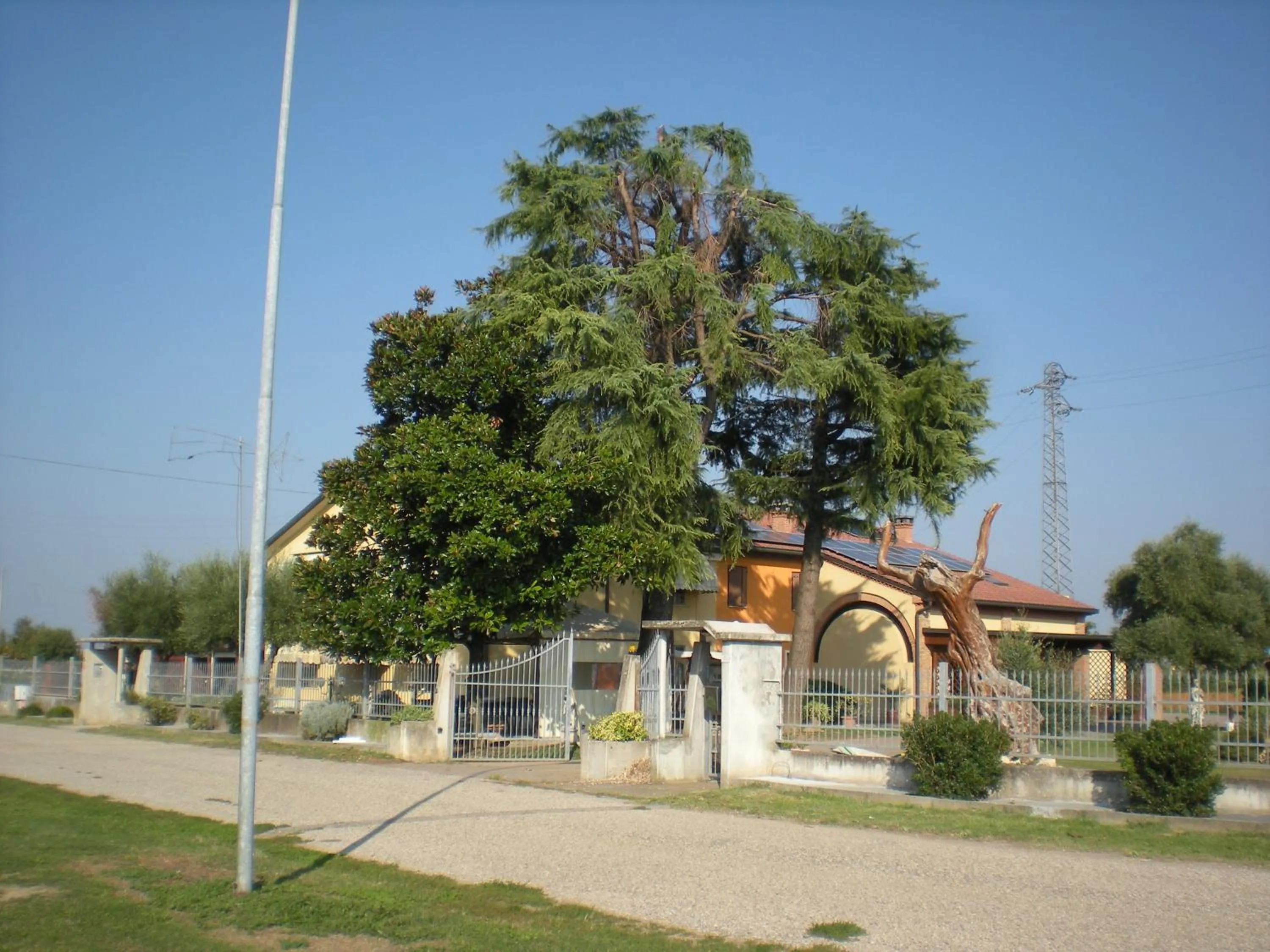 Property building in Camere Solidea