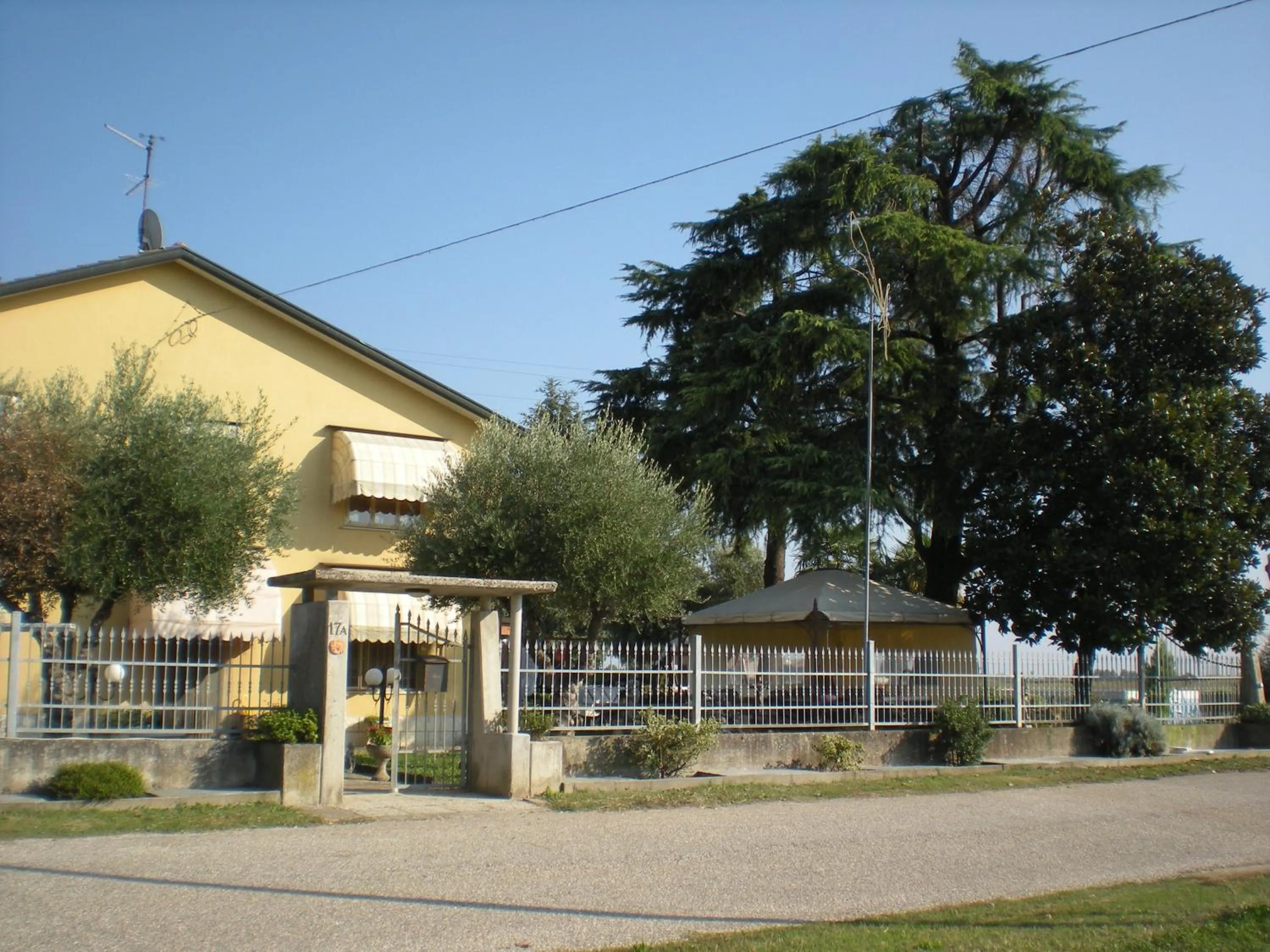 Property building in Camere Solidea