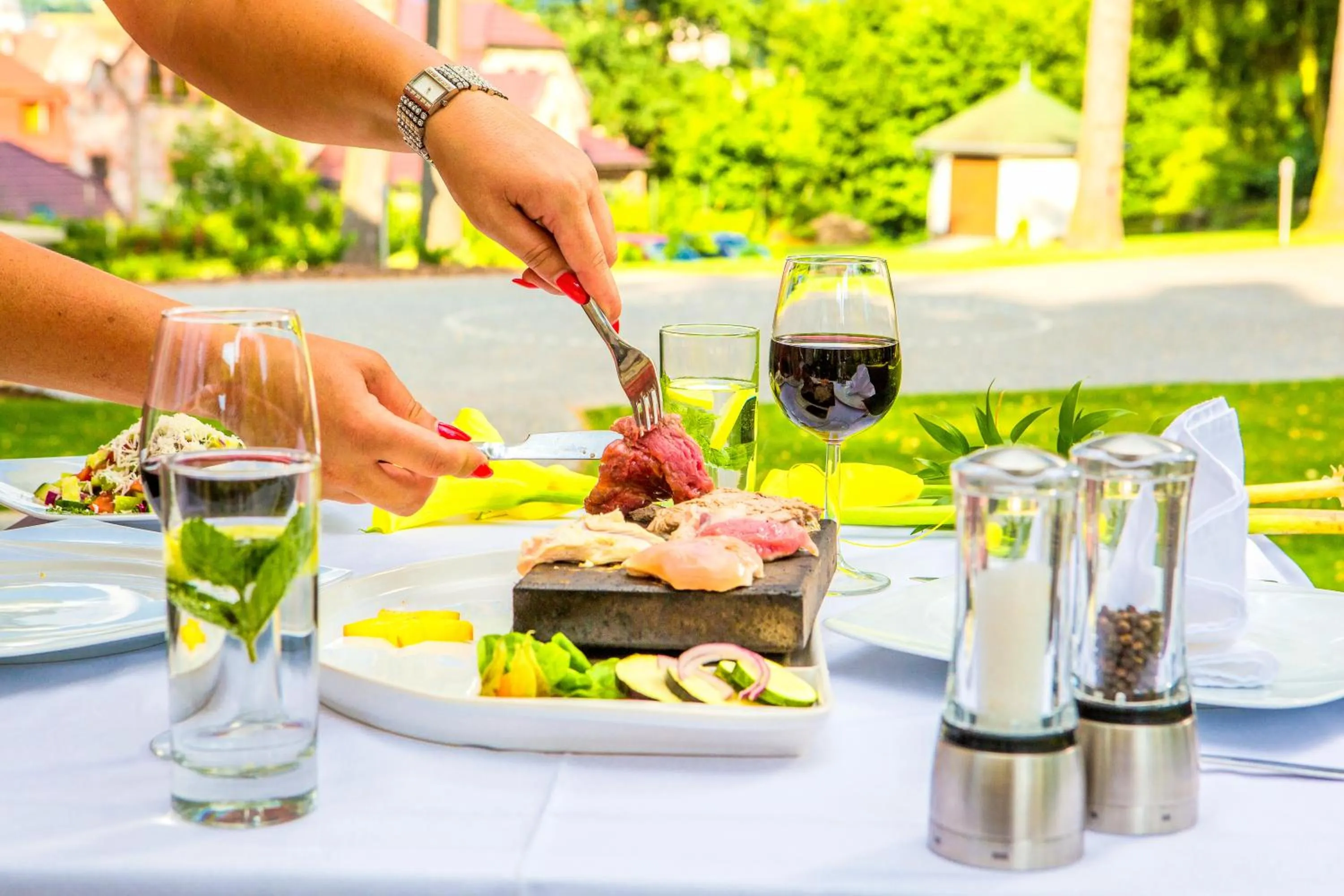 Food and drinks in Manor House