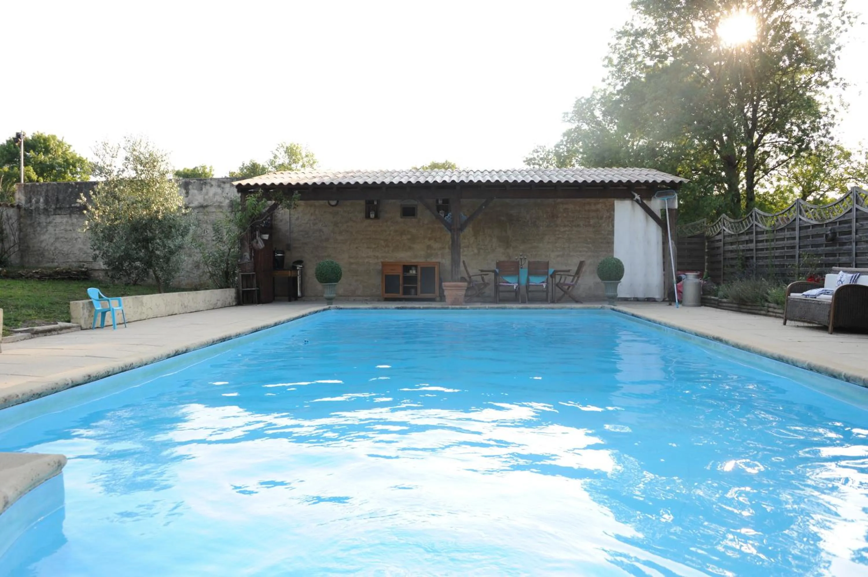 Swimming pool in Les Demeures de la Laigne