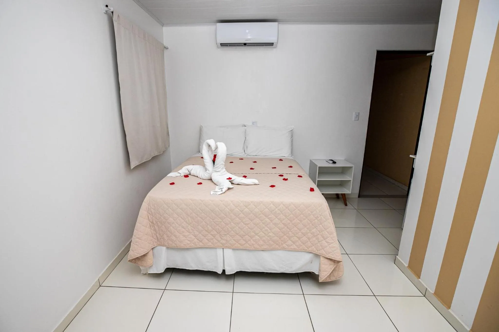 Bed in Pousada Paris