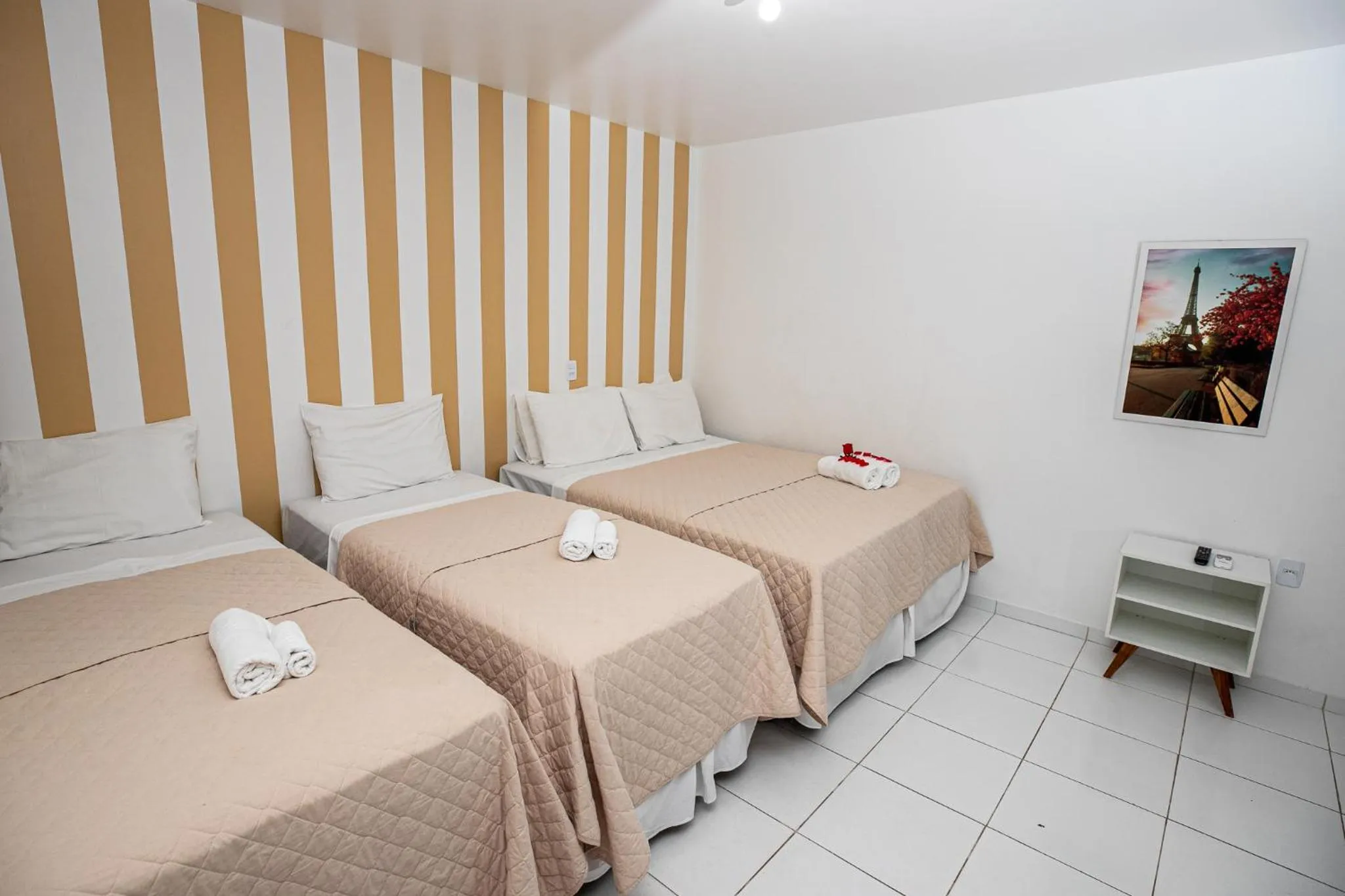 Bed in Pousada Paris