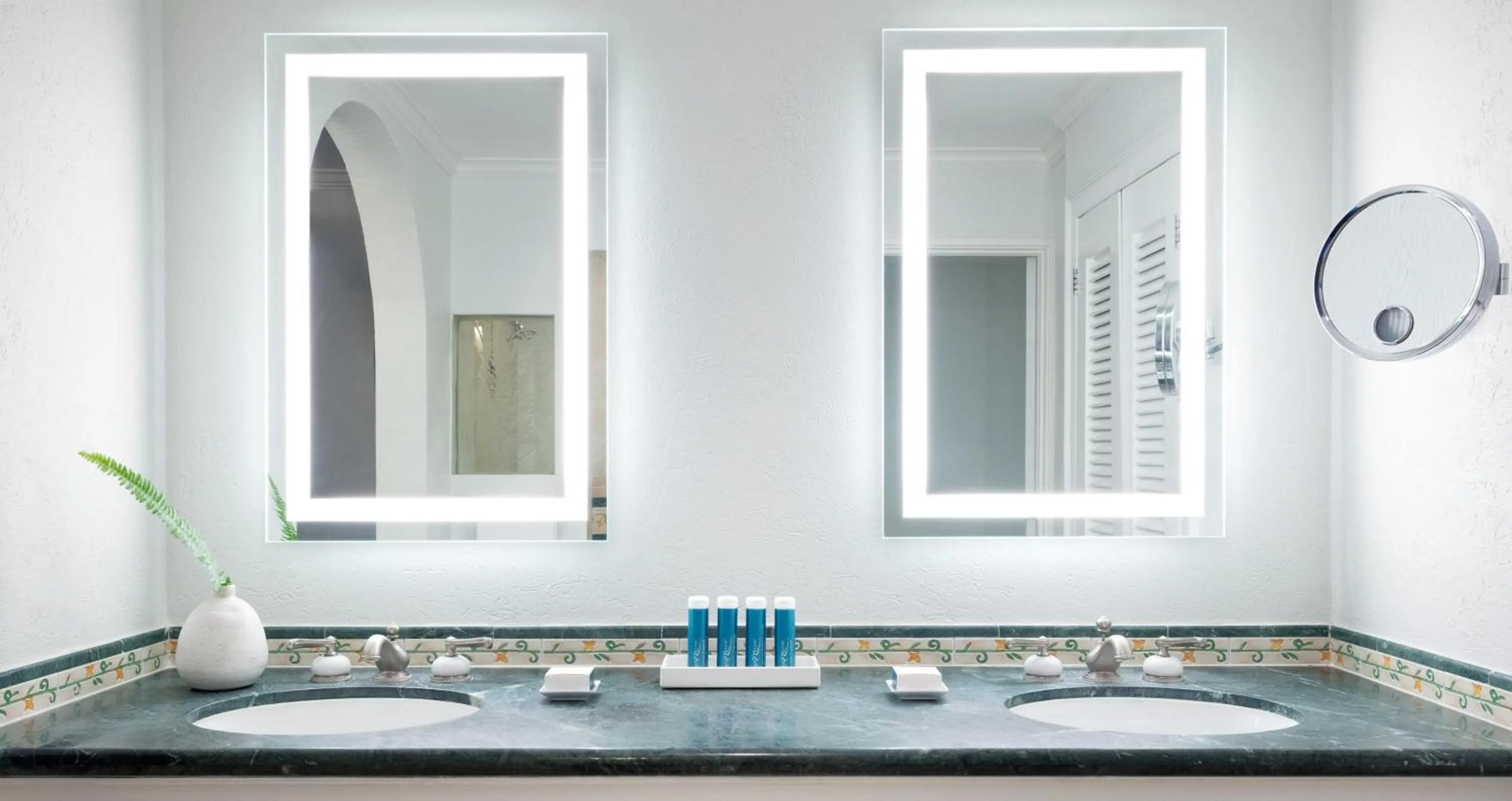 Photo of the whole room in Sandals Ochi Beach All Inclusive Resort - Couples Only