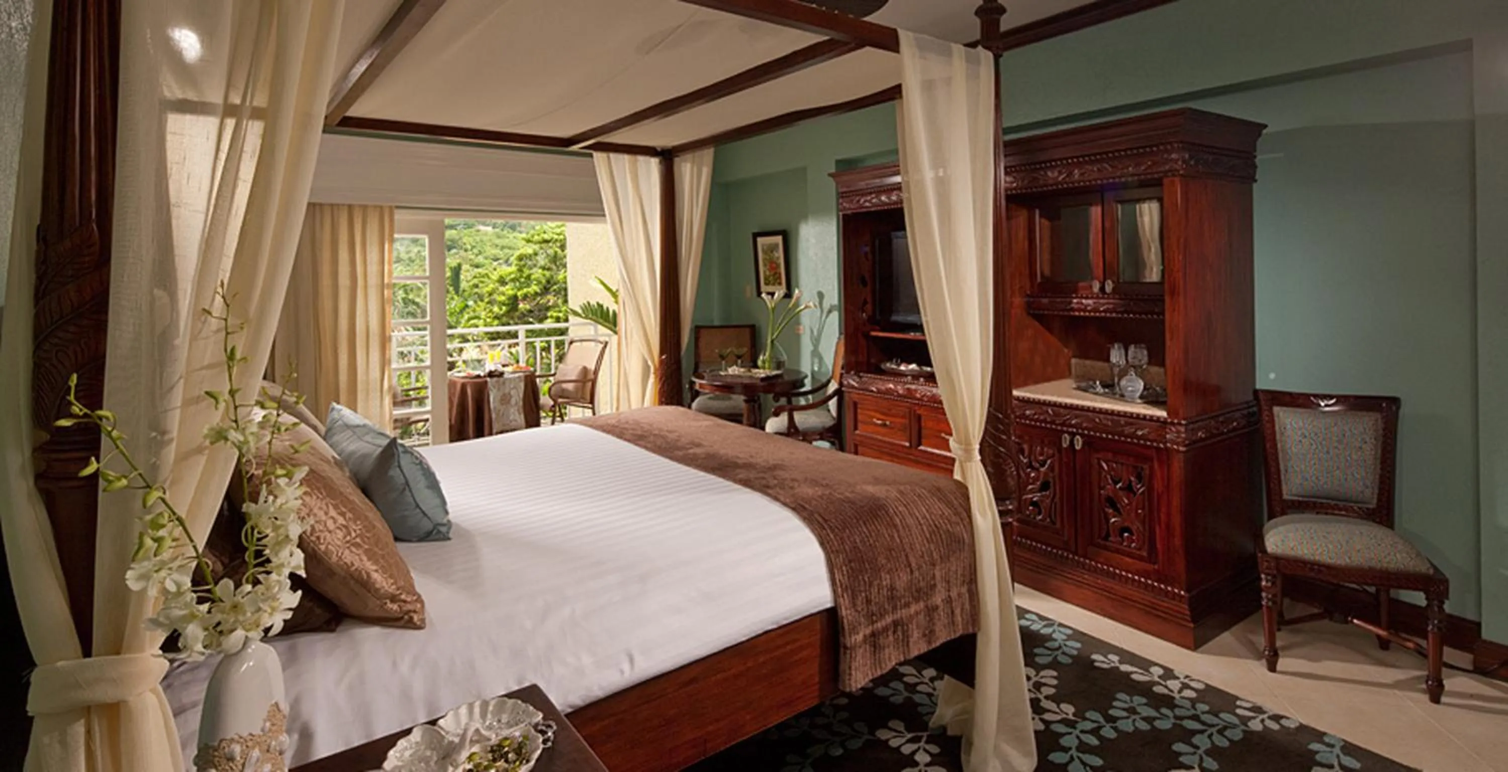 Riviera Honeymoon Luxury in Sandals Ochi Beach All Inclusive Resort - Couples Only