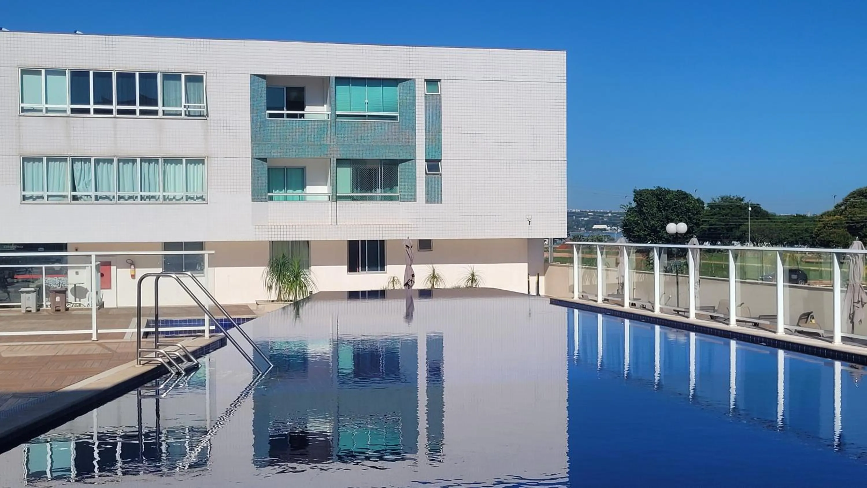 Swimming pool in Premier Residence