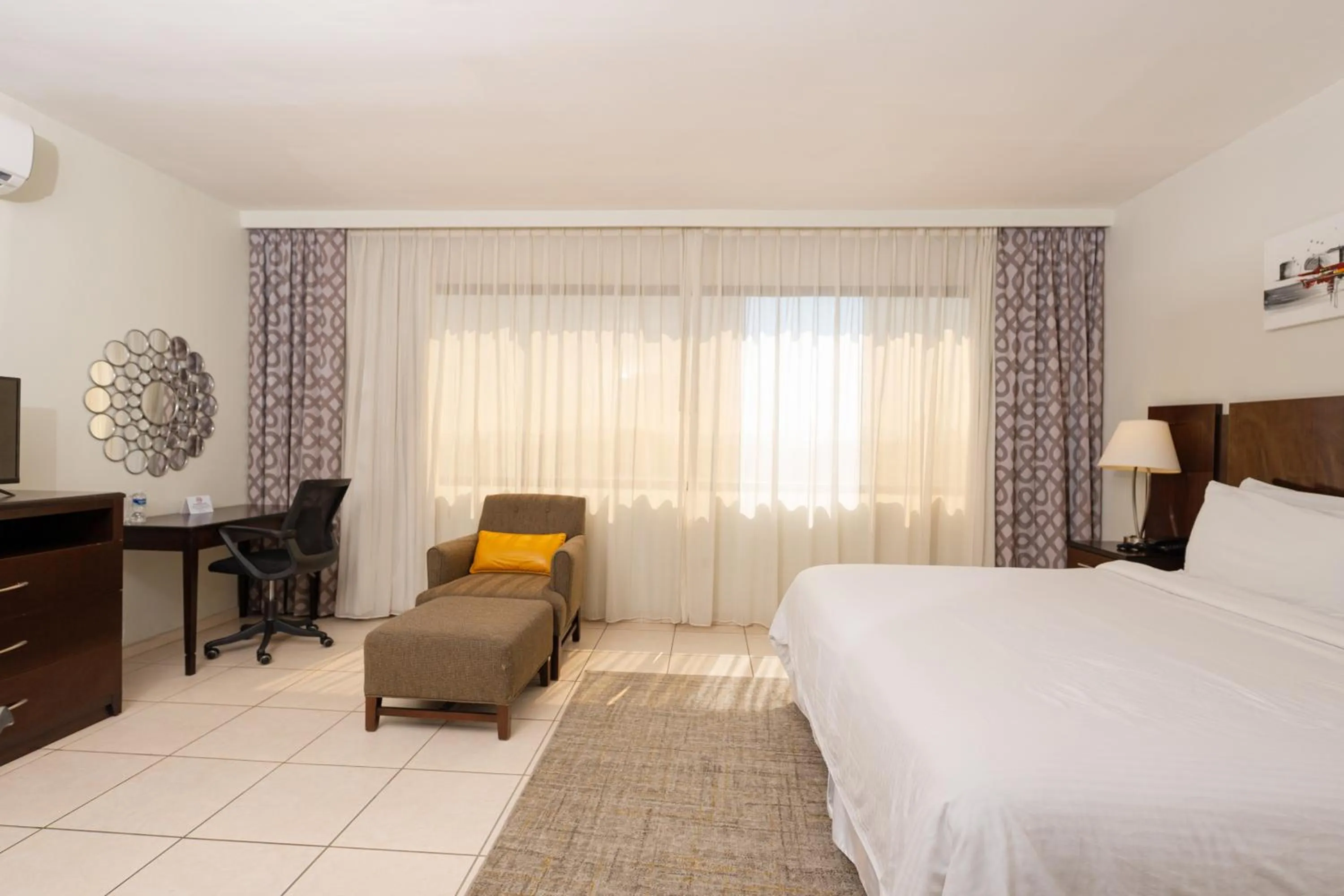 Photo of the whole room, Bed in Hotel Los Andes