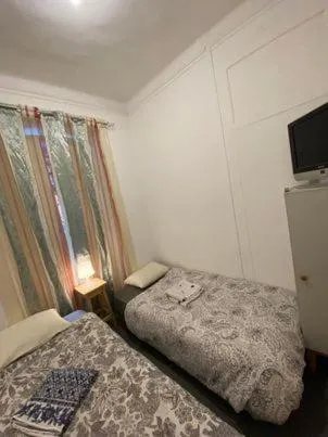 Bed in Lisbon Bangla