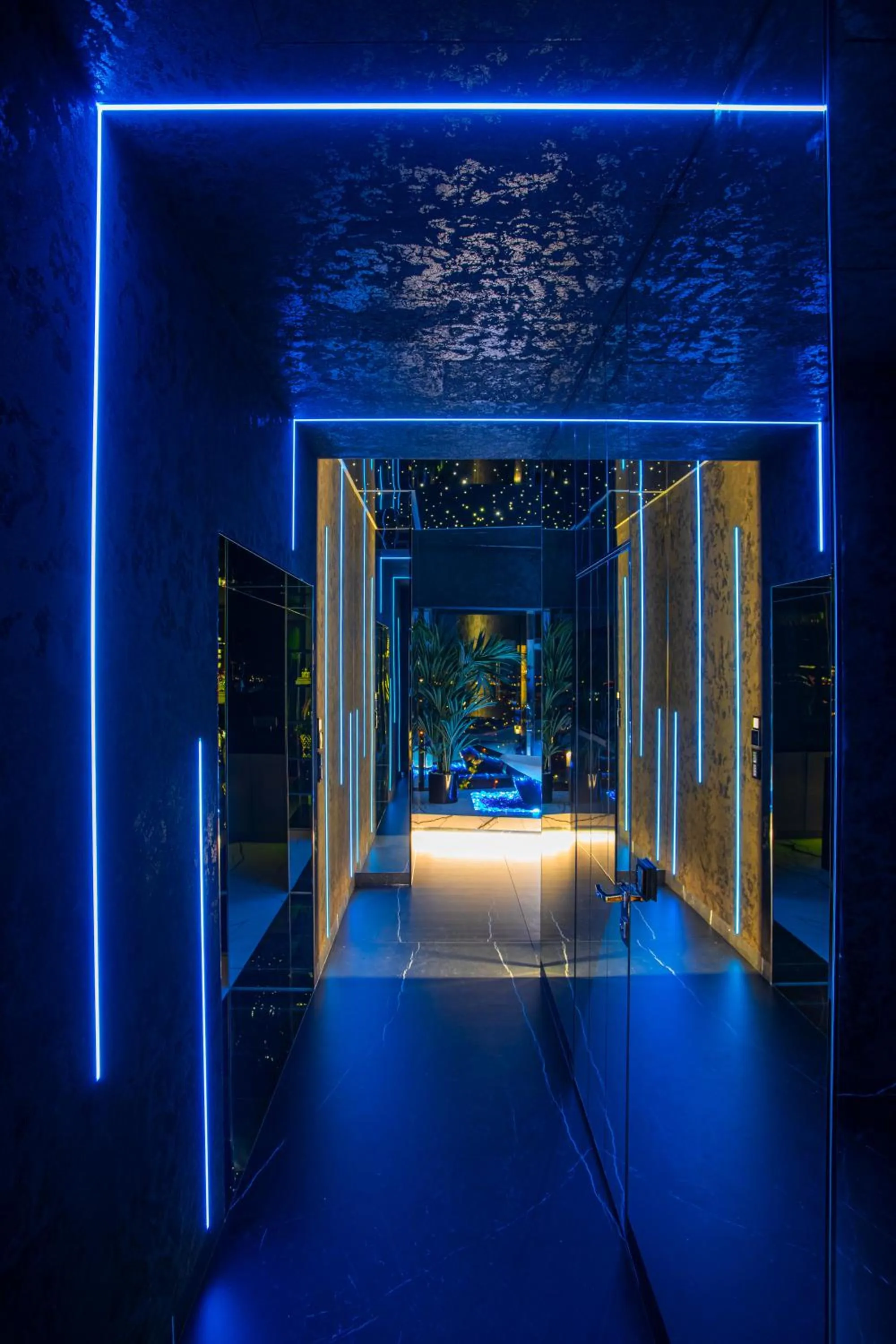 Night in 30th+ Floor Apartments in Sky Tower