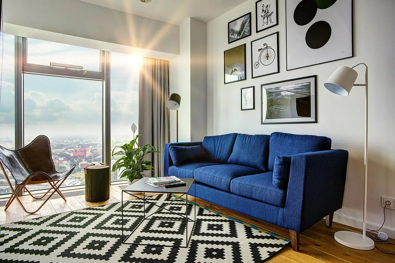 TV and multimedia in 30th+ Floor Apartments in Sky Tower