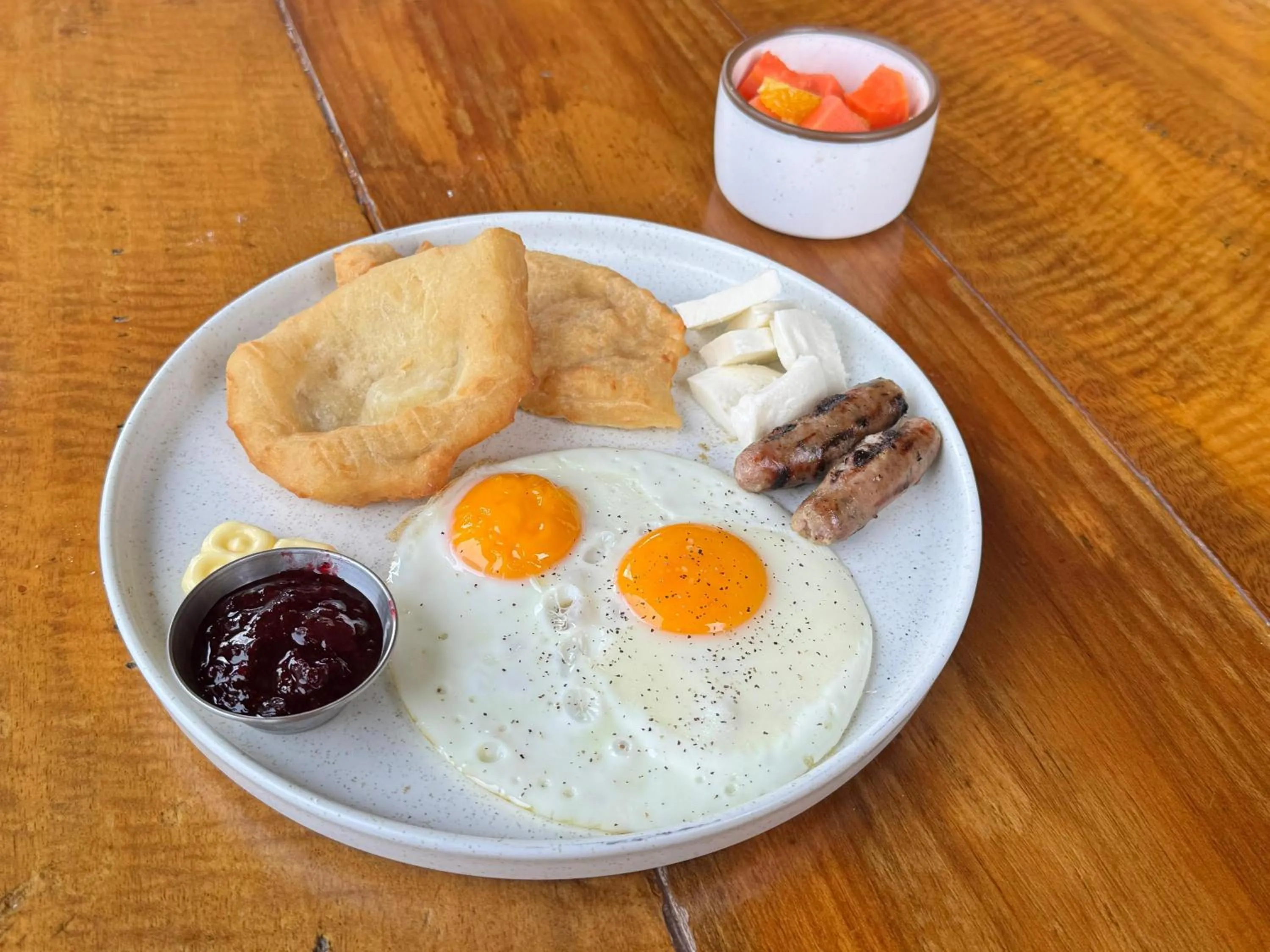 Breakfast in Bambuda Castle