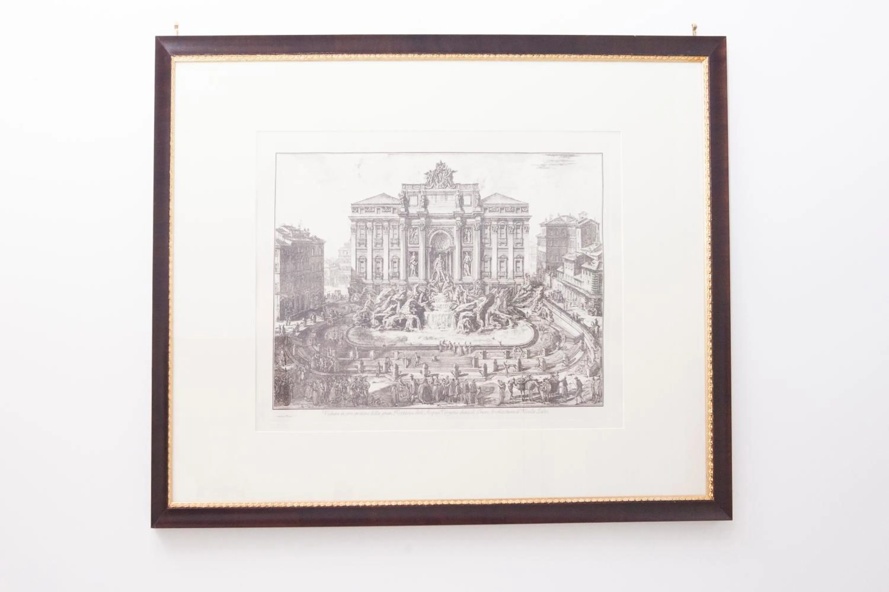 Decorative detail in Tritone 91 Apartments