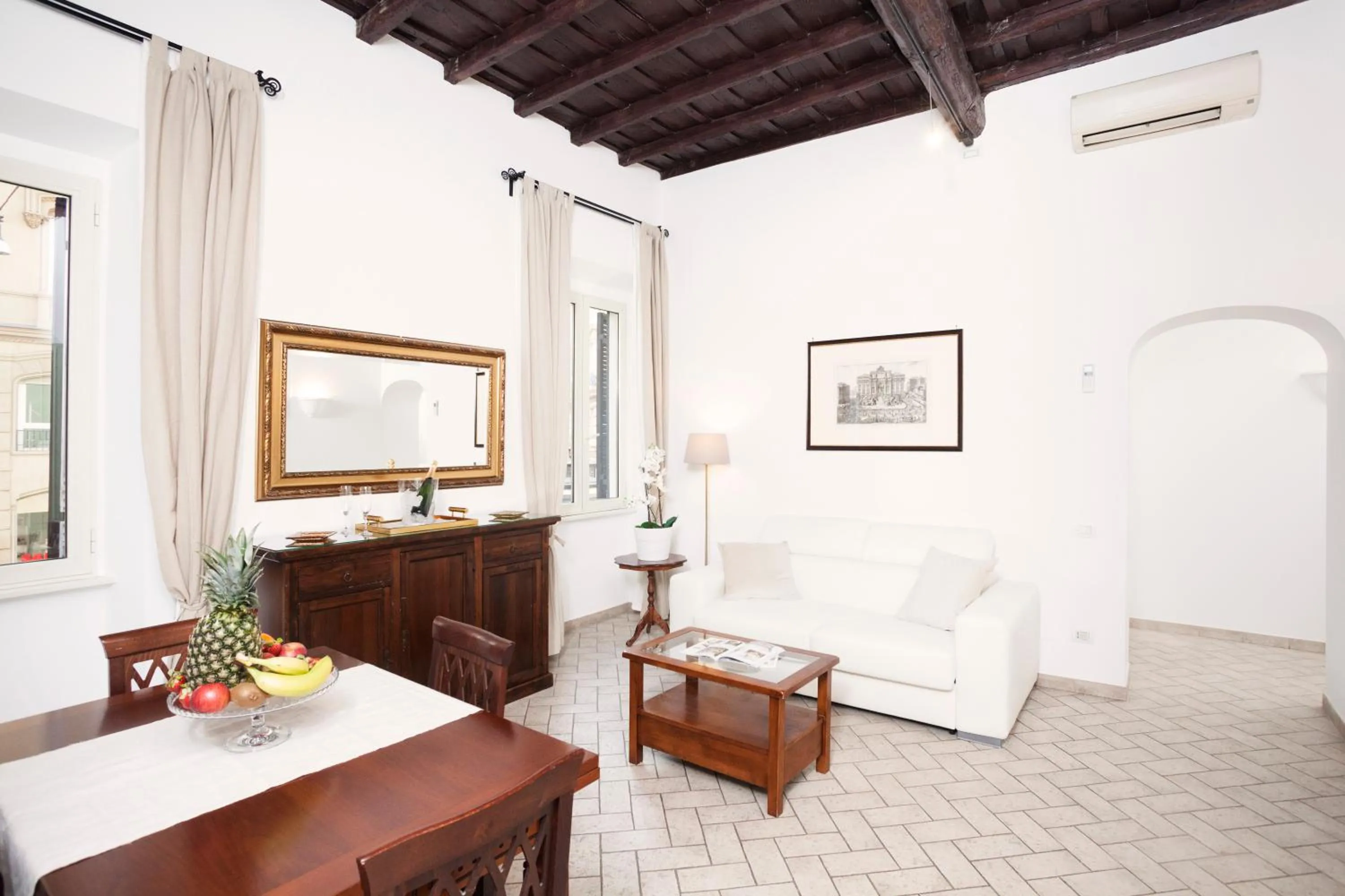 Living room in Tritone 91 Apartments