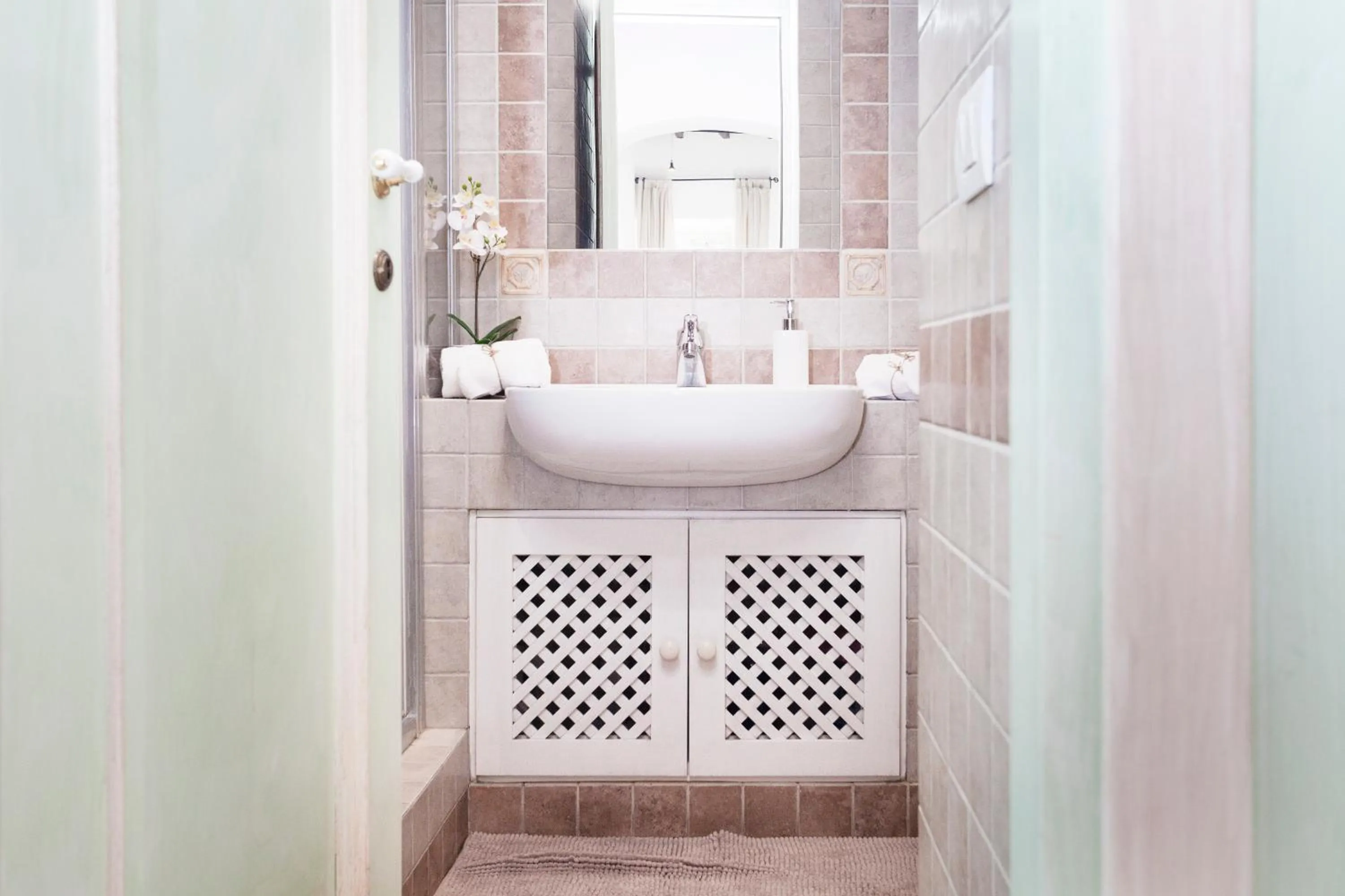 Bathroom in Tritone 91 Apartments