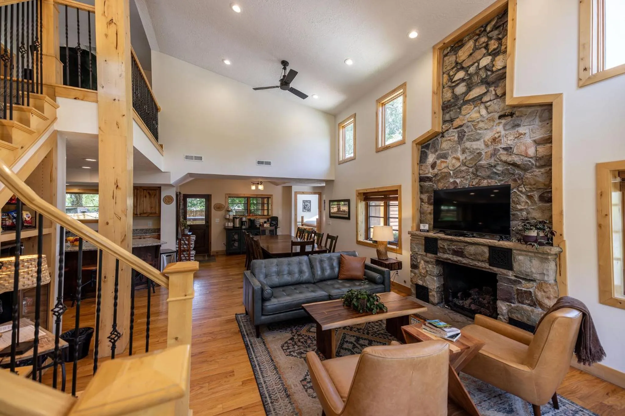 TV and multimedia in Engen Hus Bed and Breakfast