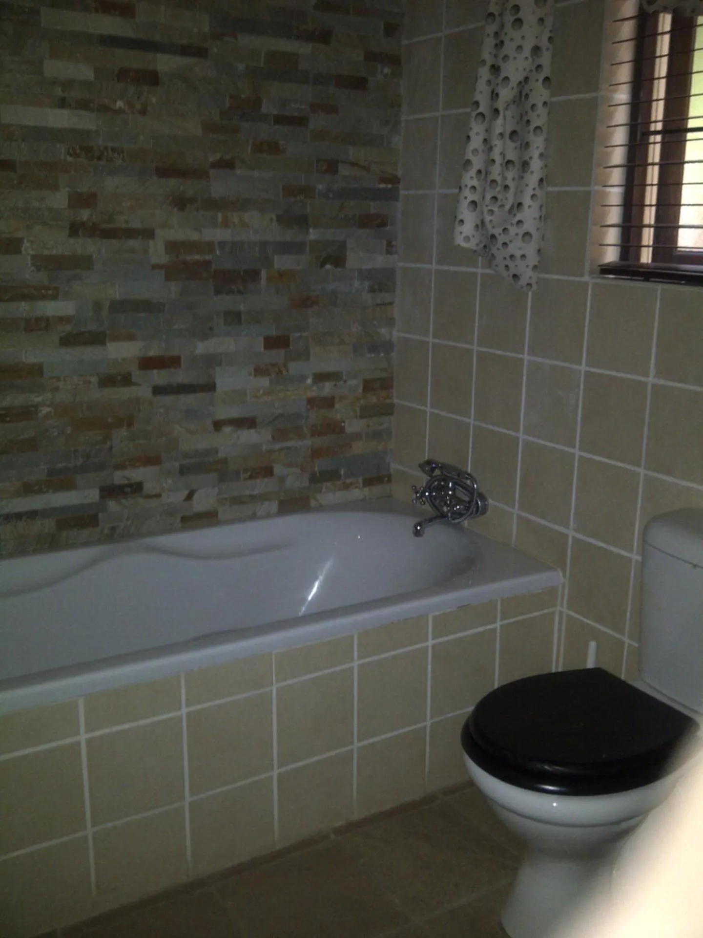 Bathroom in 42onKing