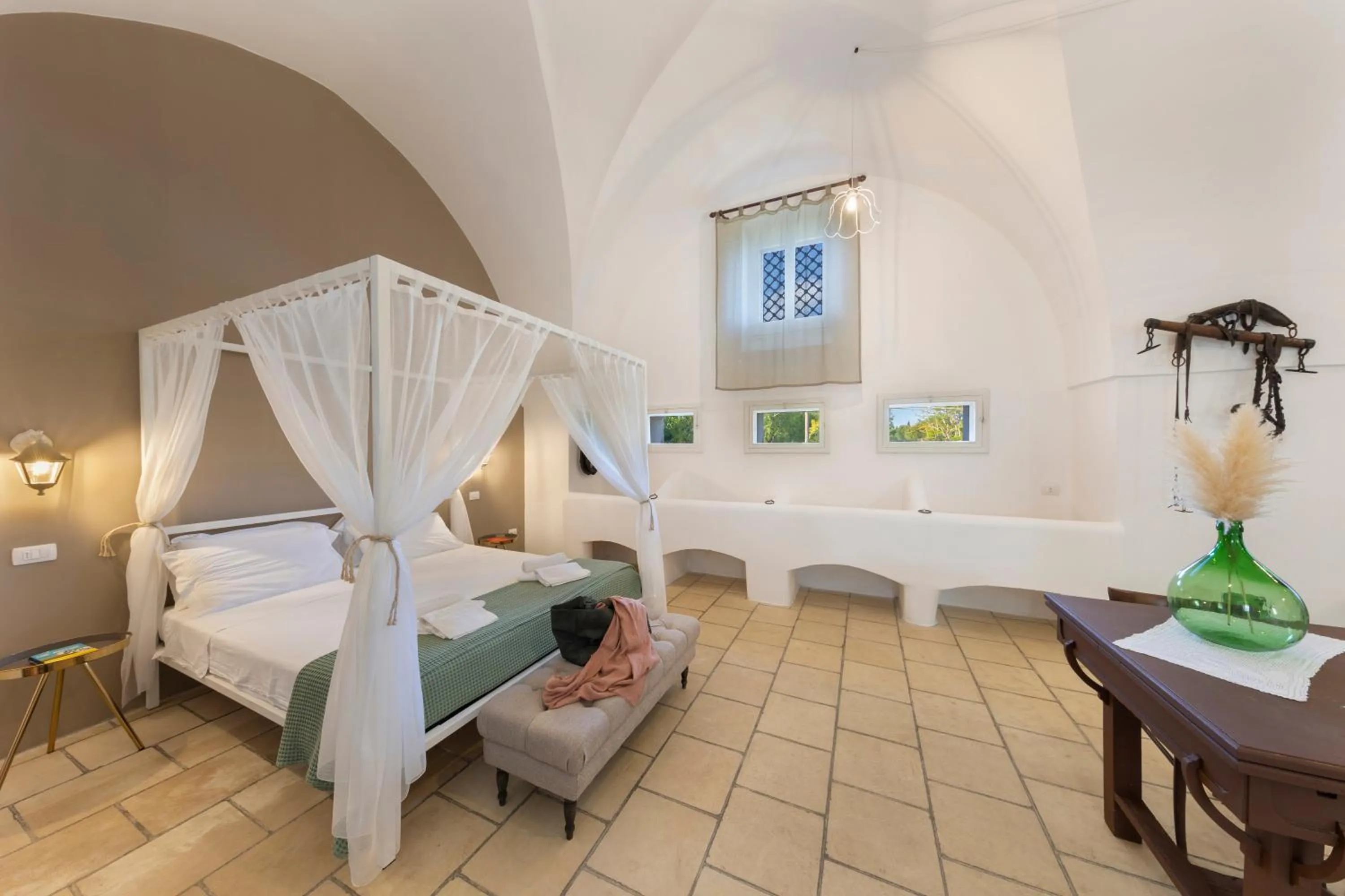 Photo of the whole room, Bed in Masseria Zanzara