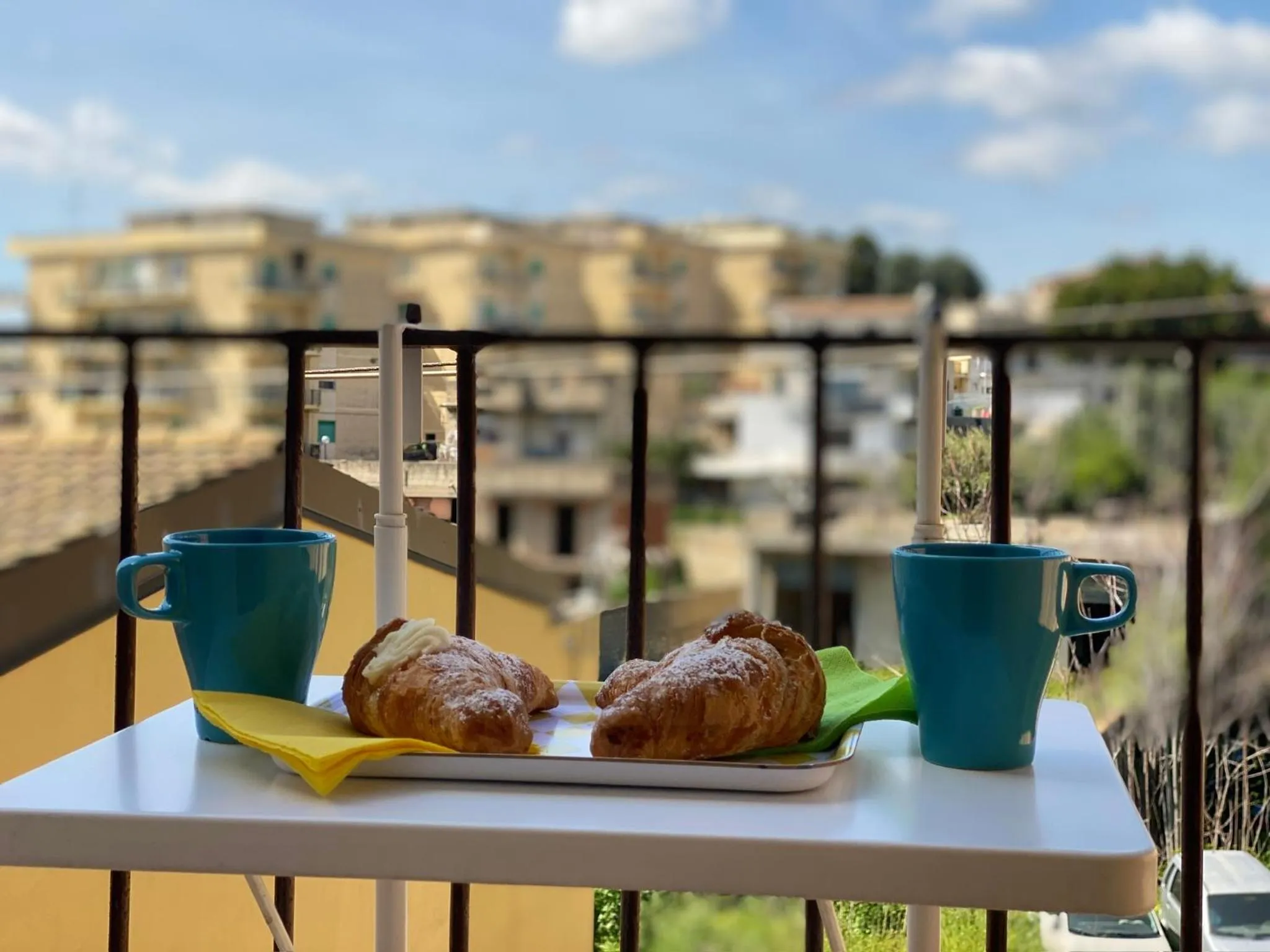 Day in Bellassai Rooms