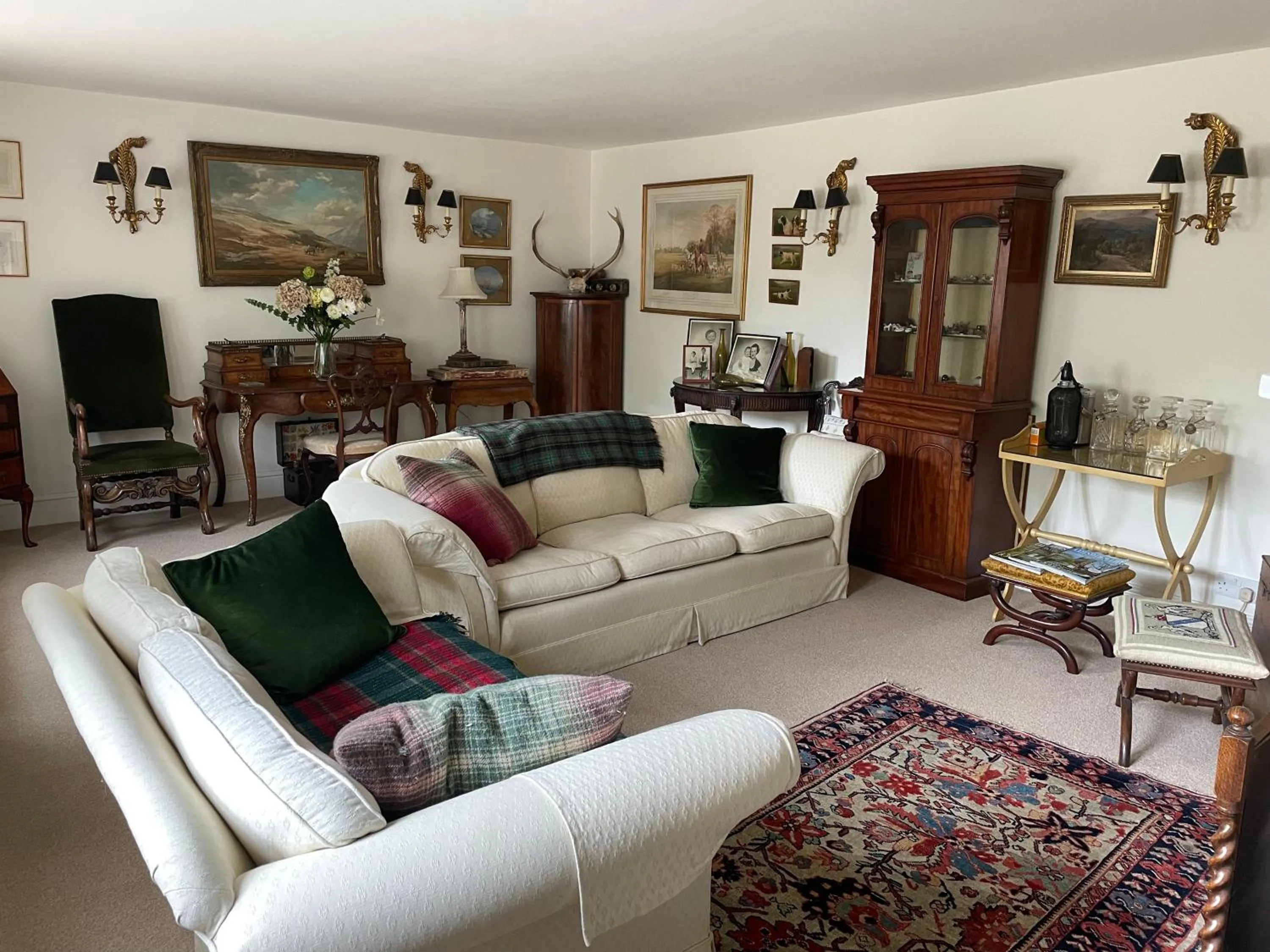 Field End House Strawberry Lane Meysey Hampton