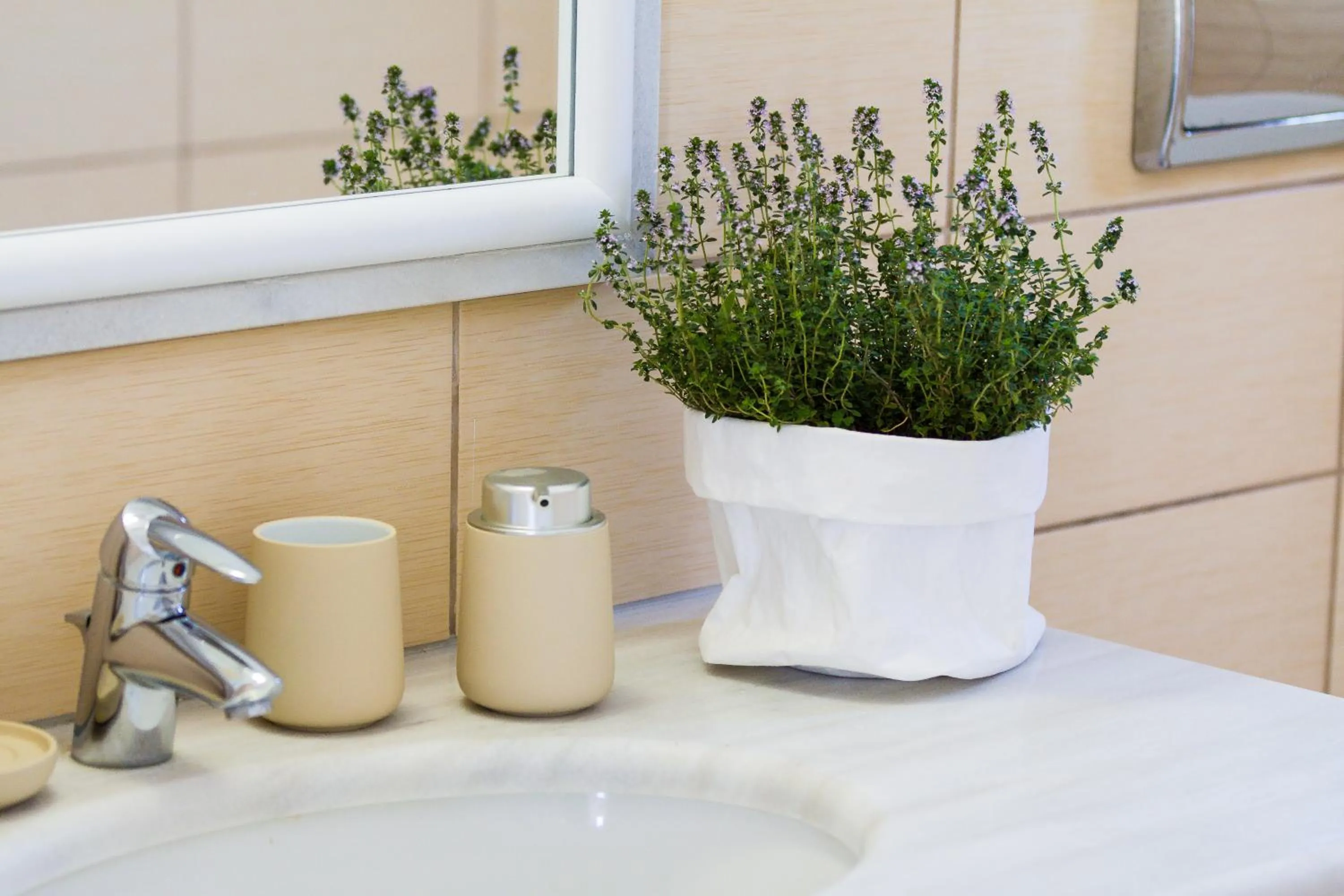 Bathroom in Mikro Livadi Special Lodges - Has an Eco Salt water pool - 150m from the beach