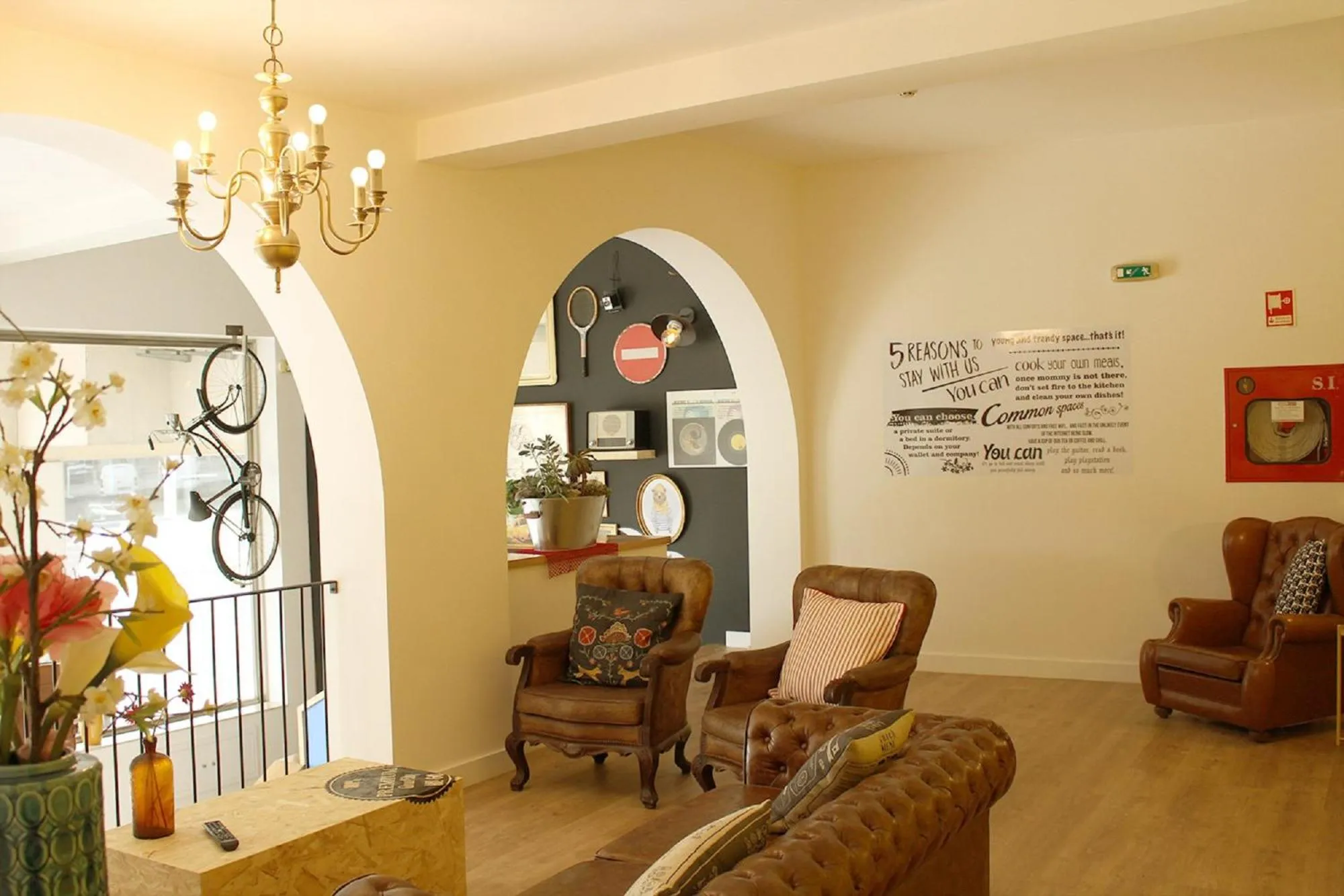 Communal lounge/ TV room in HI!GO