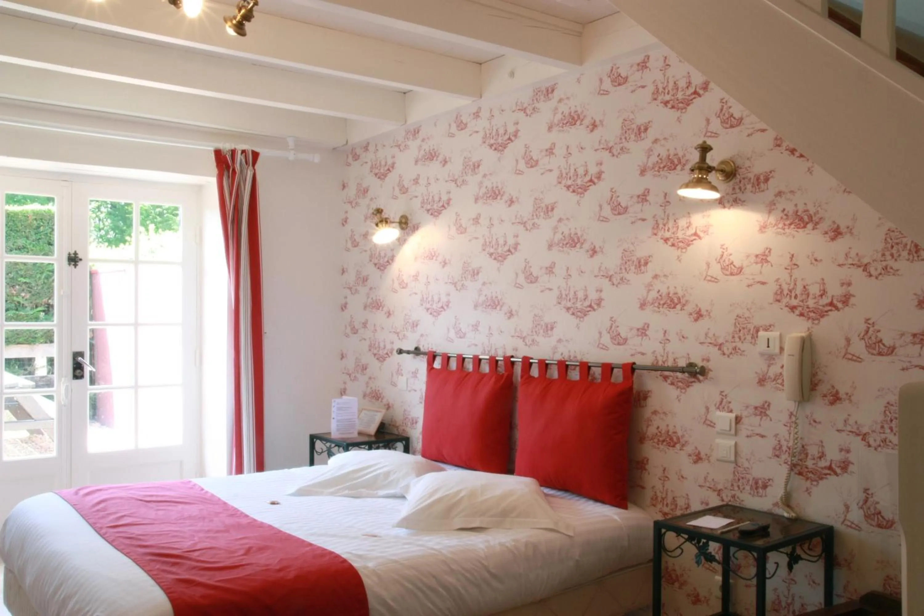 Bedroom, Bed in Le Relais Des Landes - Demeures et Chateaux