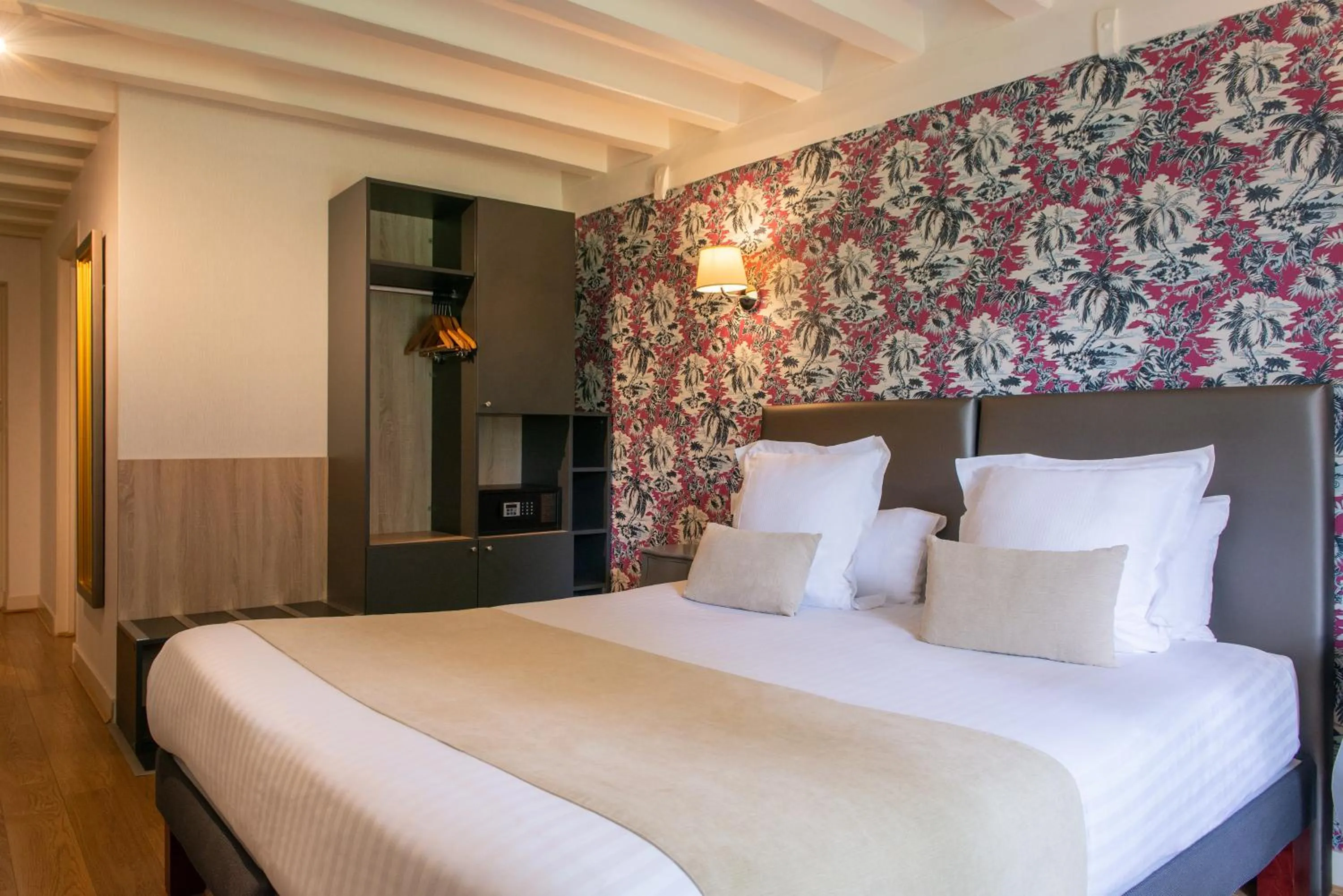 Bedroom, Bed in Le Relais Des Landes - Demeures et Chateaux