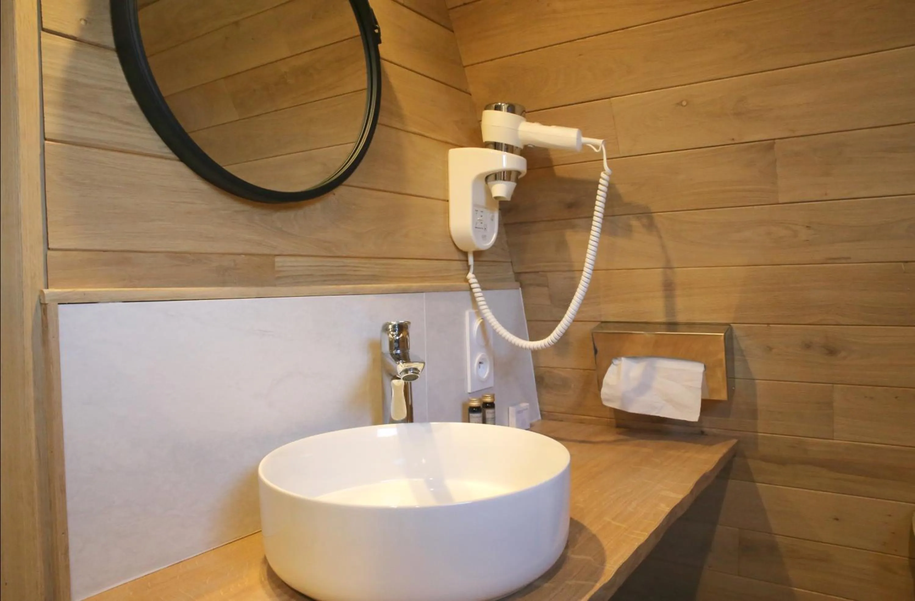 Bathroom in Le Relais Des Landes - Demeures et Chateaux