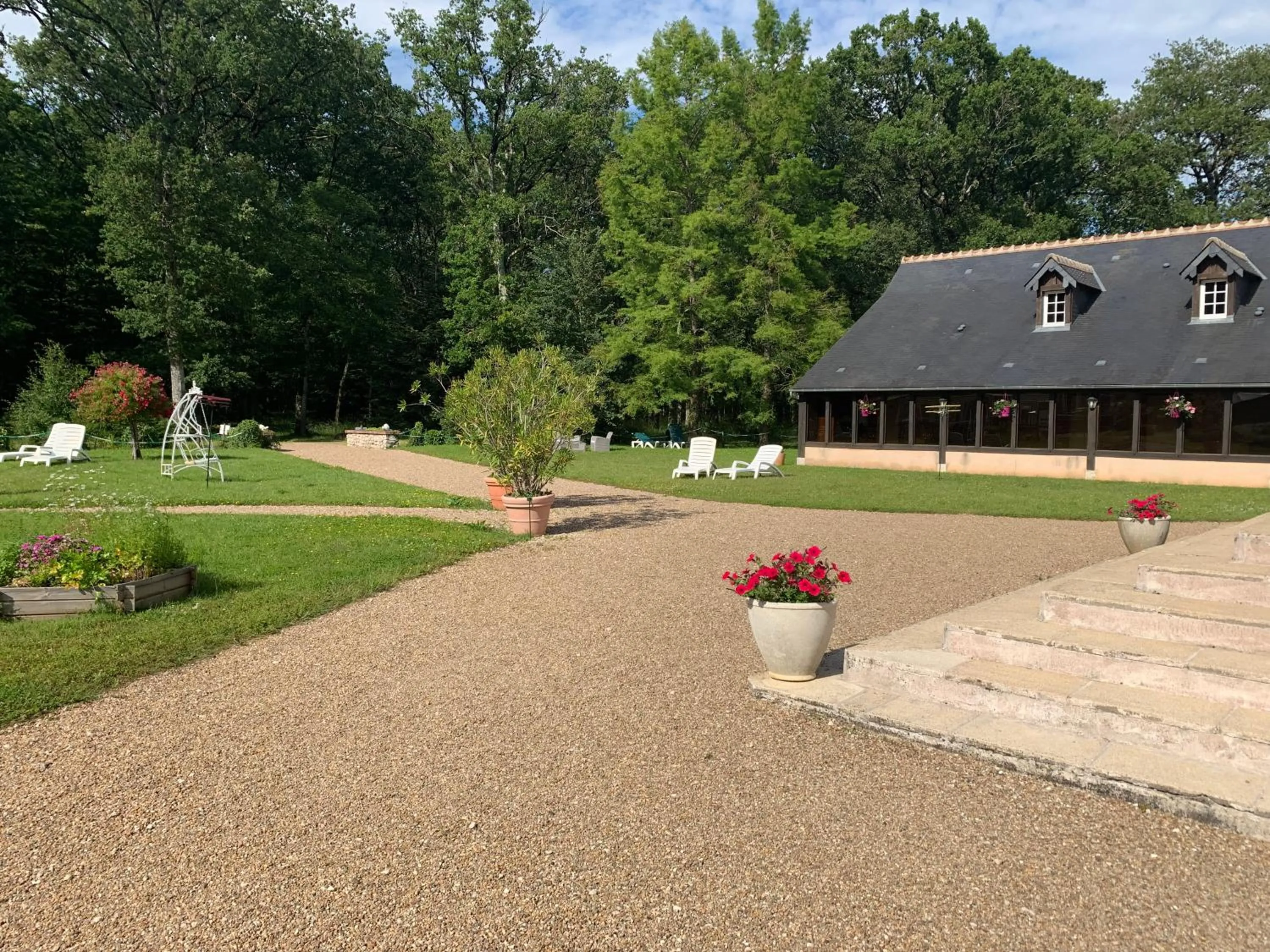Garden in Le Relais Des Landes - Demeures et Chateaux