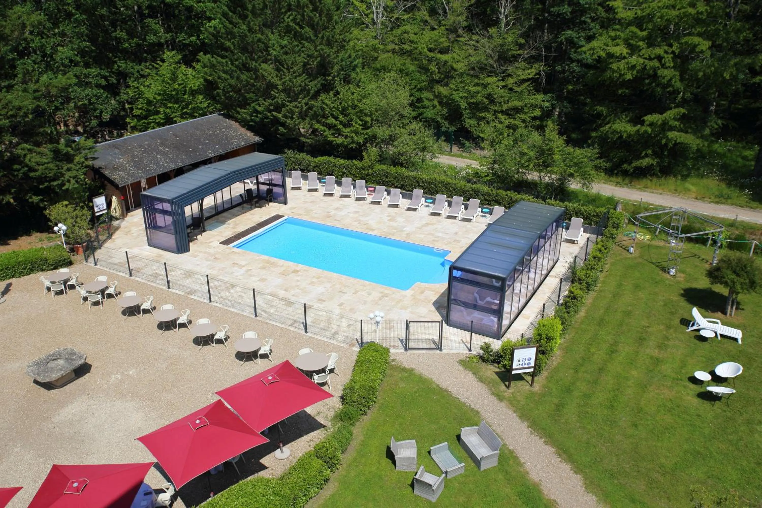 Swimming pool in Le Relais Des Landes - Demeures et Chateaux